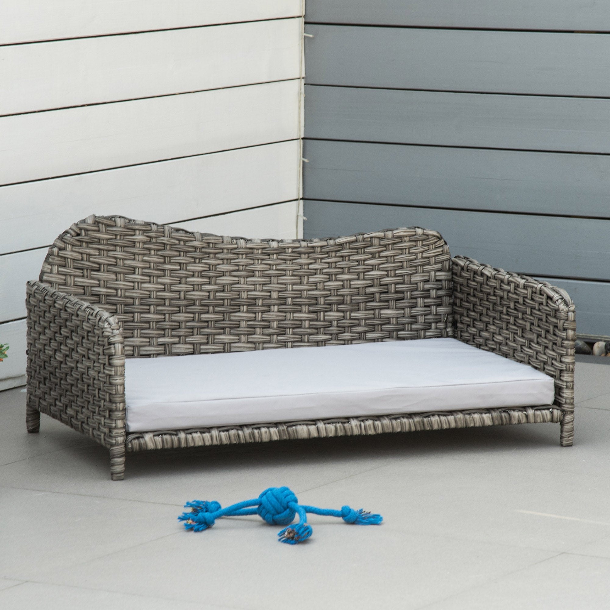 PawHut Rattan Pet Sofa for Large & Medium Dogs, Indoor & Outdoor Raised Wicker Dog Bed, Cat Couch, with Soft Washable Cushion, Light grey