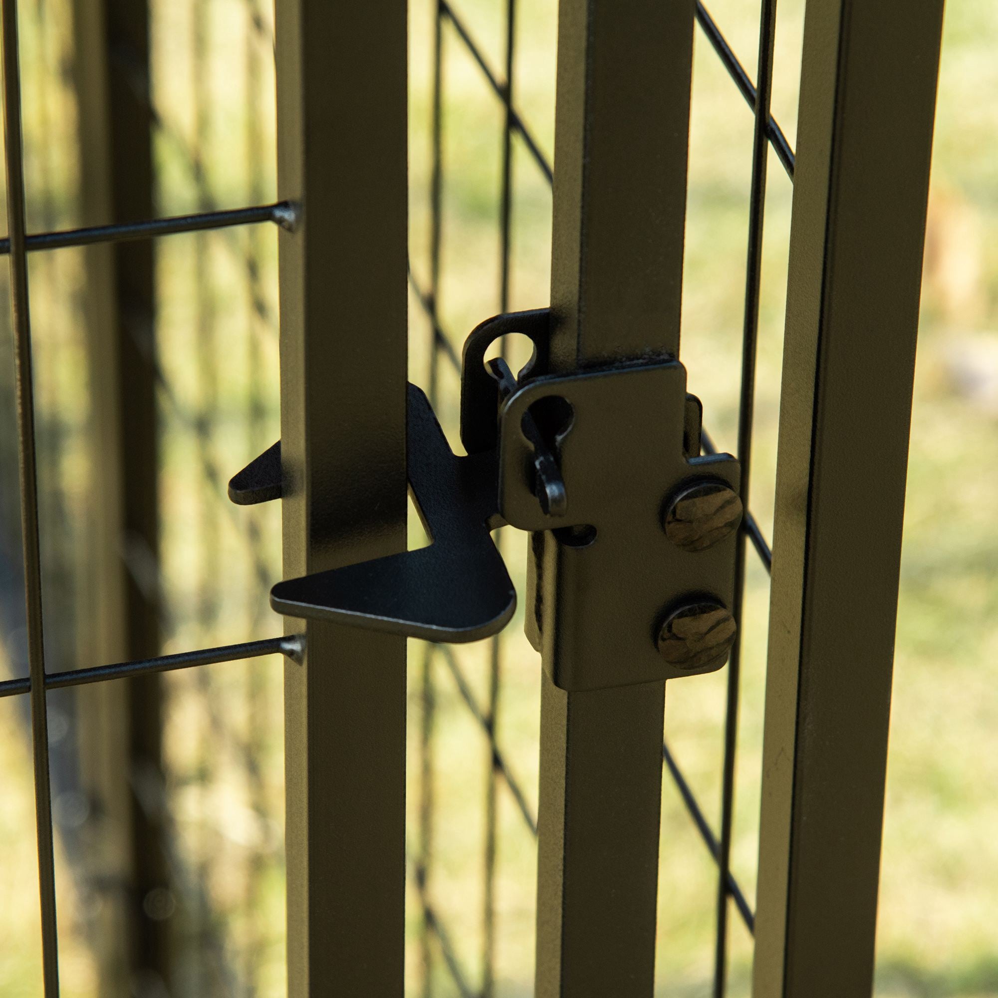 PawHut Outdoor Dog Kennel, Run, Large Wire Steel Fence, Lockable Pet Playpen Enclosure, with Water-, UV-Resistant Canopy Top, Door, Rotating Bowl Holders, 4.6ft x 4.6ft x 5ft