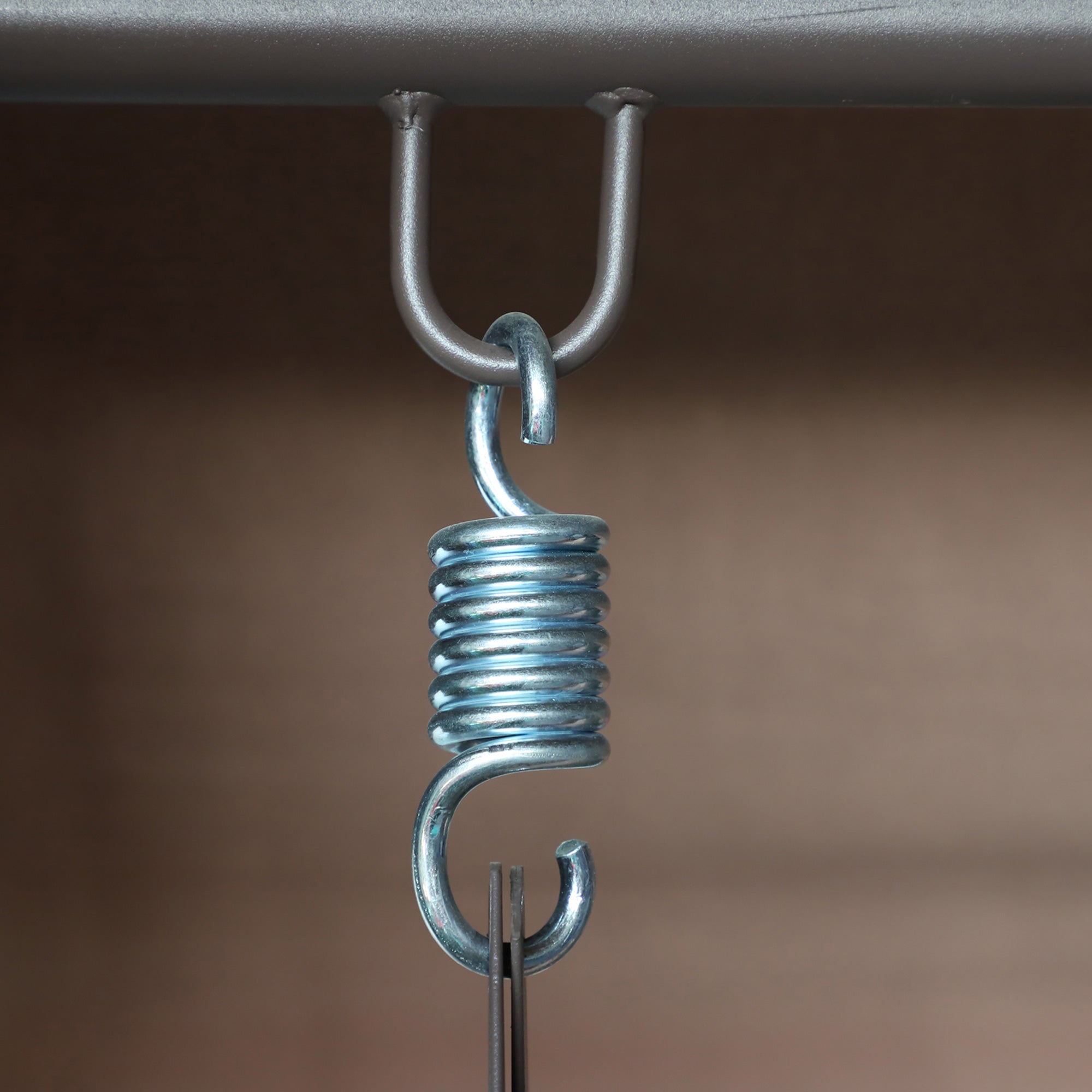 Outsunny 3 Seater Porch Swing Heavy Duty Outdoor Swing Chair Outdoor Lounge Hammock Cushioned Seat w/ Tilt Canopy, Brown