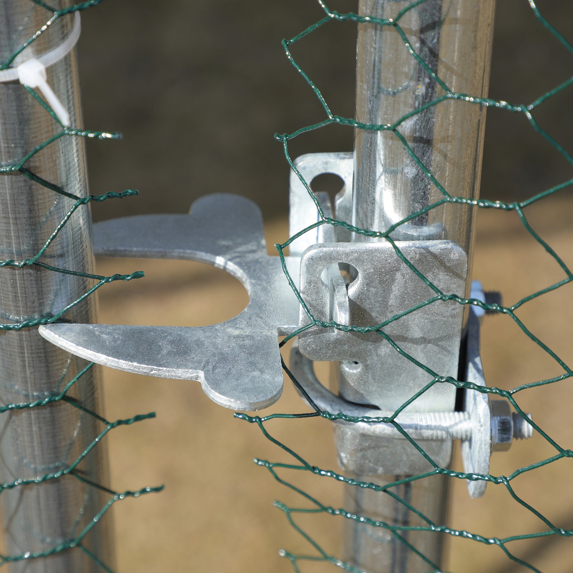 PawHut Large Chicken Coop Metal Chicken Run with Waterproof and Anti-UV Cover, Spire Shaped Walk-in Fence Cage Hen House for Outdoor and Yard Farm Use, 1.3" Tube Diameter, 9.8' x 6.6' x 6.4'