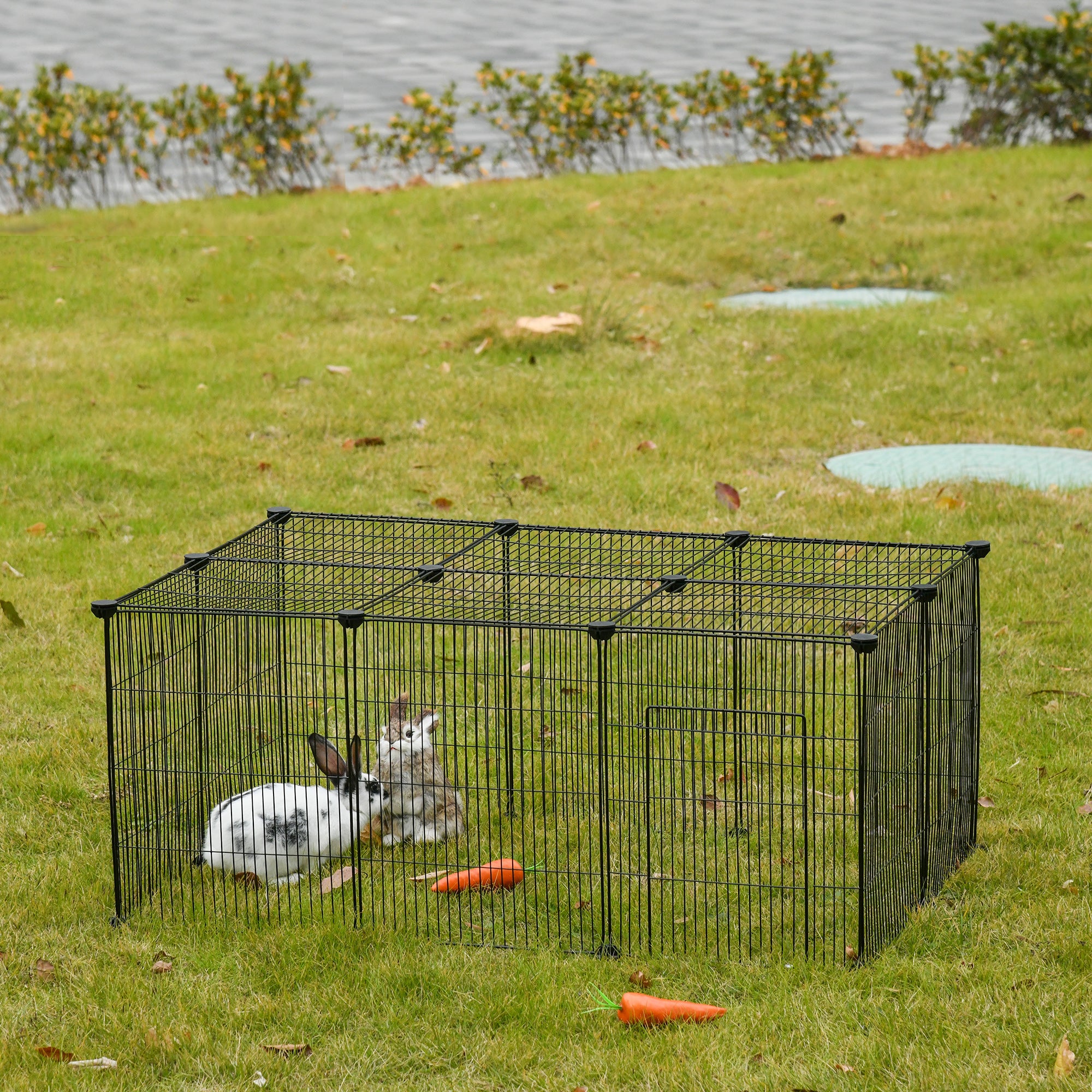 PawHut Pet Playpen Small Animal Cage, 16 Panels, Portable Metal Wire Fence with Door for Bunny, Guinea Pig, Chinchilla, Hedgehog, Each Panel Size 14