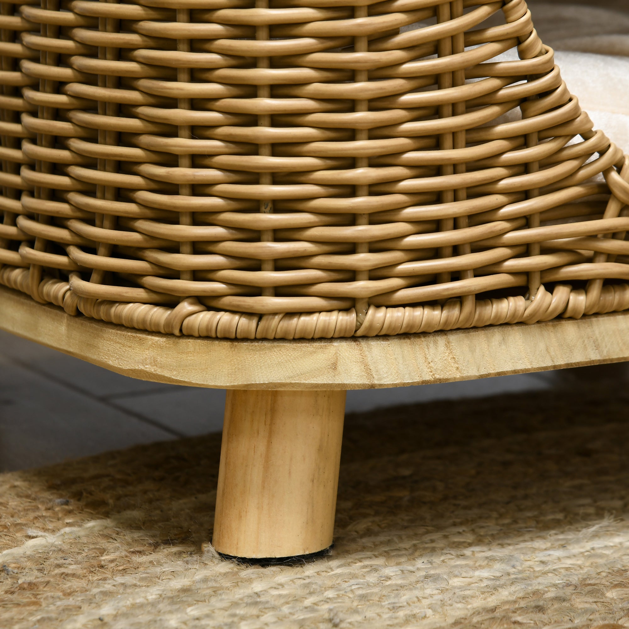 PawHut Wicker Cat House, Elevated Design Rattan Cat Bed Basket with Washable Soft Cushion, Door Hole, for Indoor Cats Kittens, Light Brown