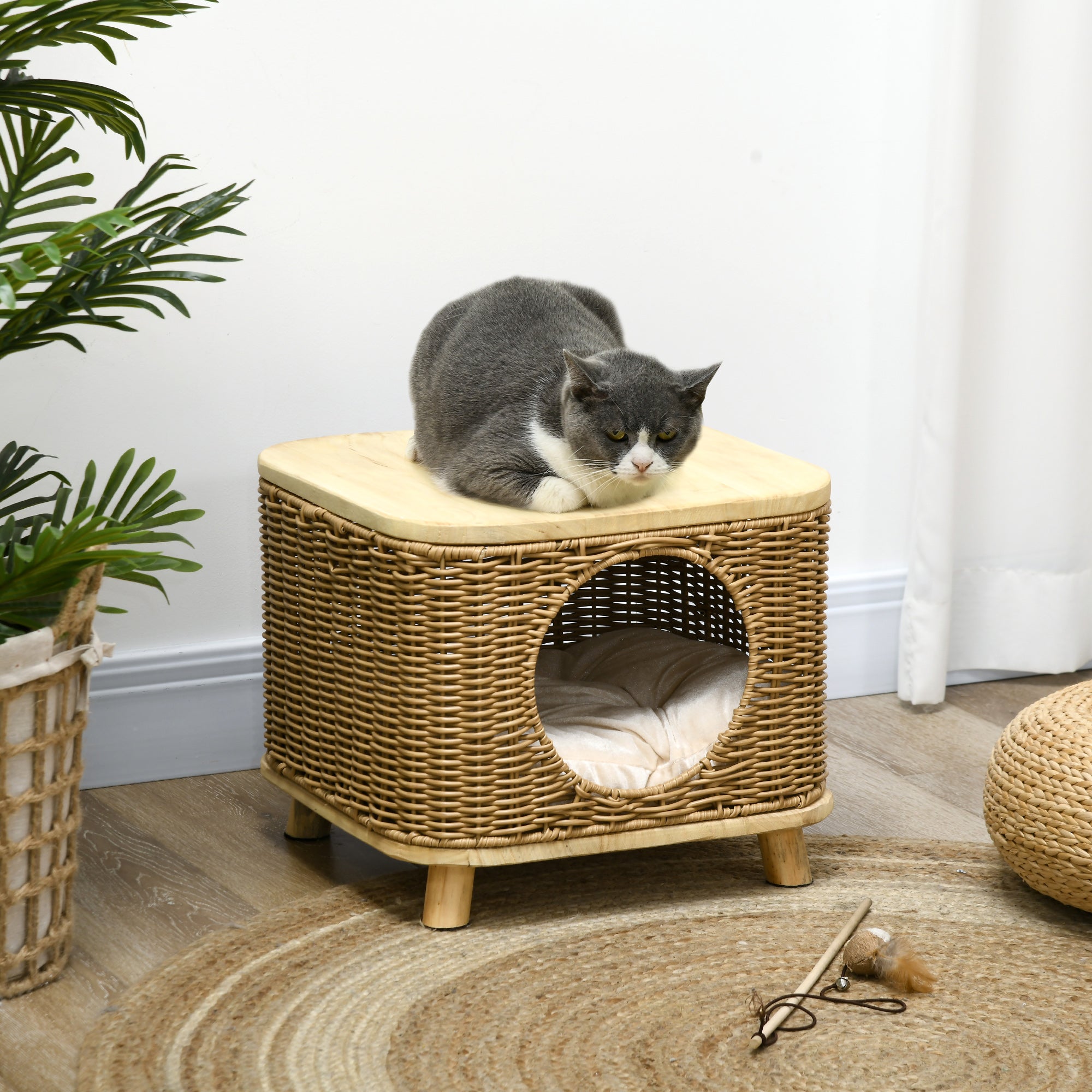 PawHut Wicker Cat House, Elevated Design Rattan Cat Bed Basket with Washable Soft Cushion, Door Hole, for Indoor Cats Kittens, Light Brown