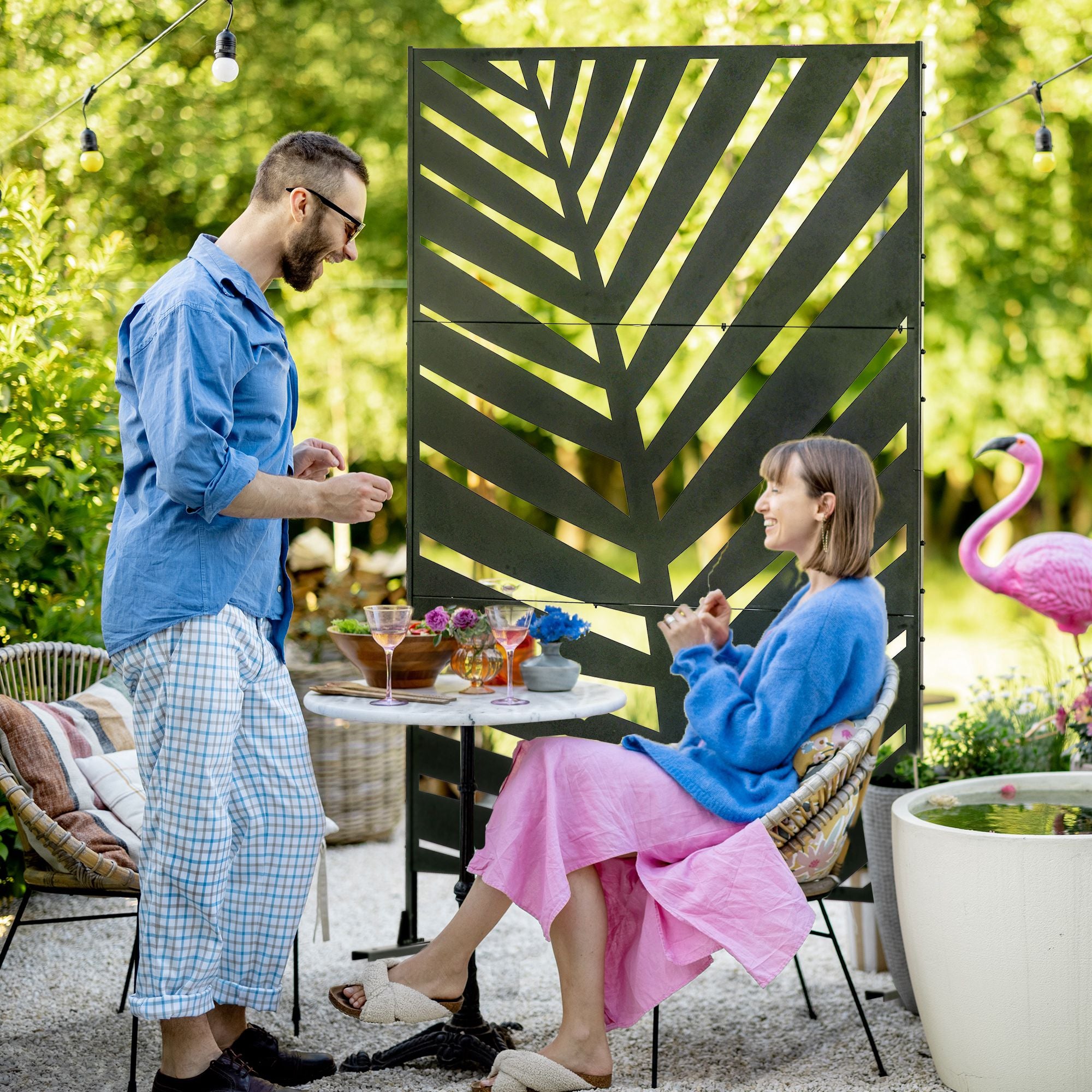 Outsunny Metal Outdoor Privacy Screen, Decorative Outdoor Divider with Stand and Expansion Screws, Freestanding Privacy Panel for Garden Backyard Deck Pool, Banana Leaf Style
