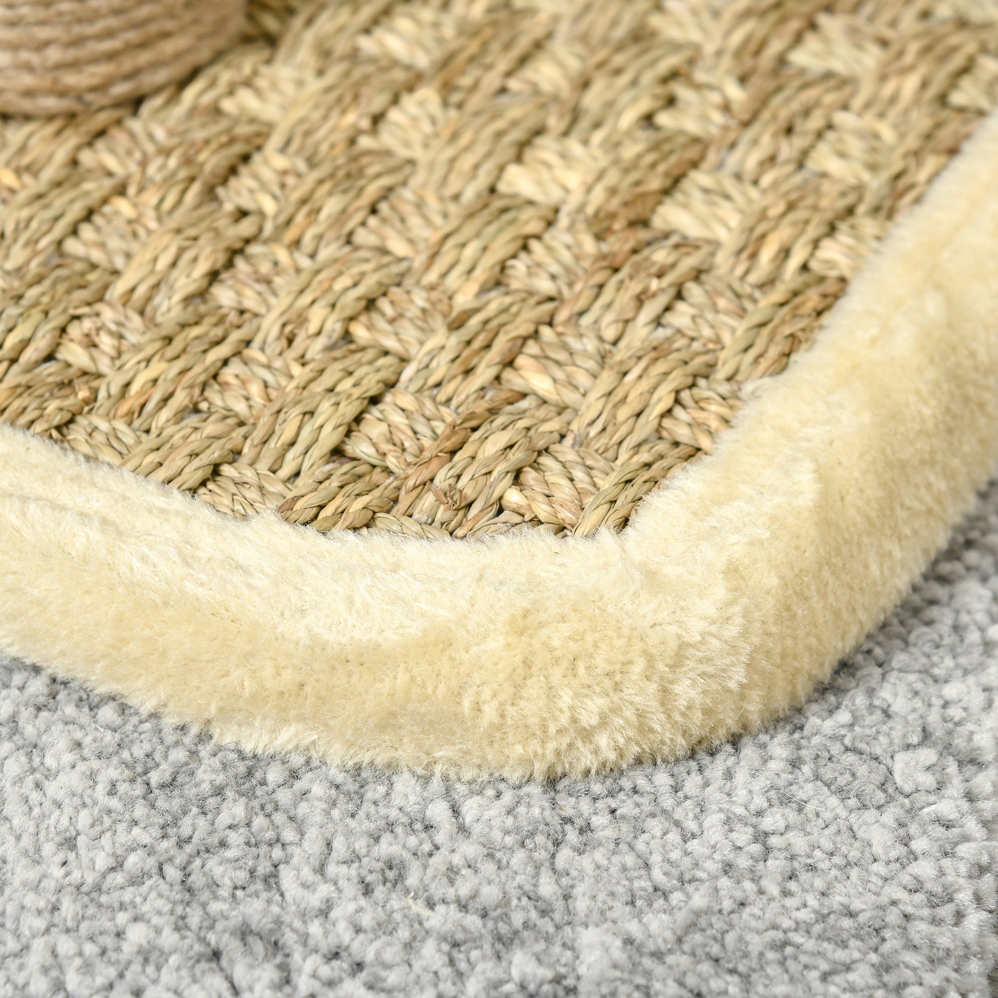 PawHut 56cm Small Cat Tree for Indoor Cats with Scratching Post, Kitten Tower with Tunnel, Toy Ball, Cushion - Beige