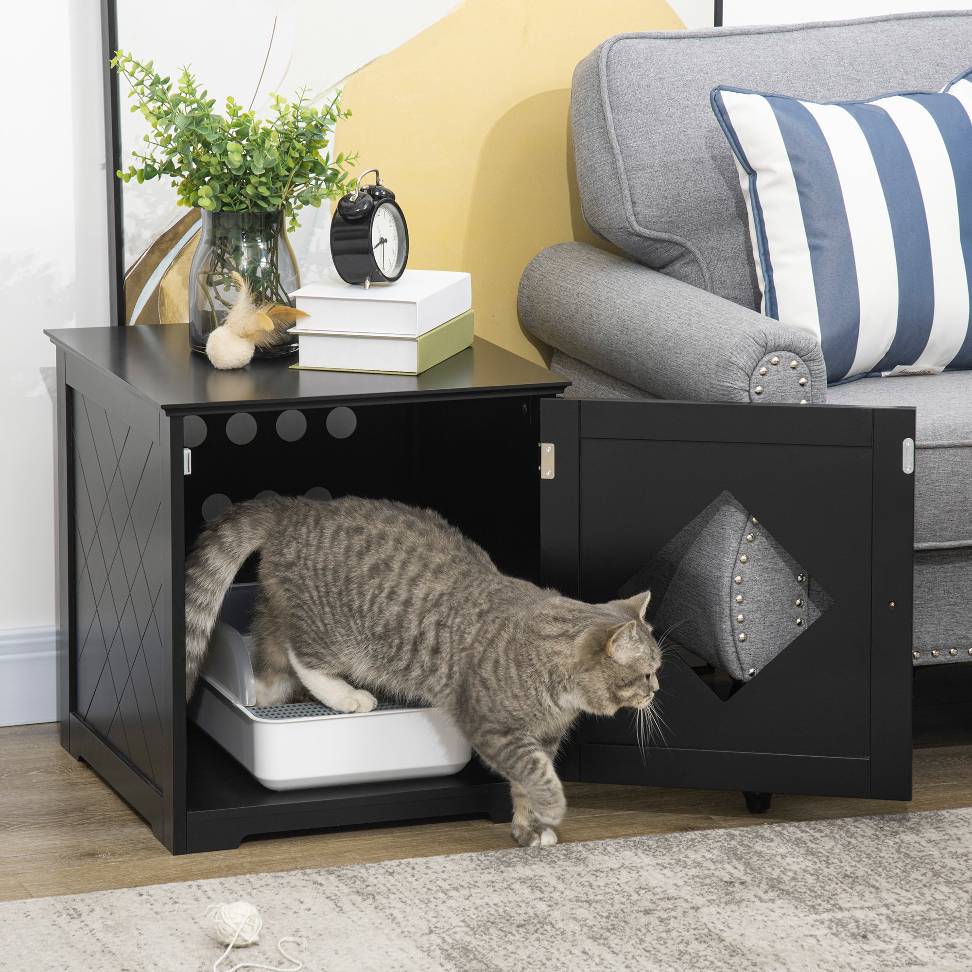 PawHut Cat Litter Box Enclosure End Table, Indoor Cat Washroom with Magnetic Door, Hidden Litter Box Nightstand with Large Tabletop, Easy Assembly, Black