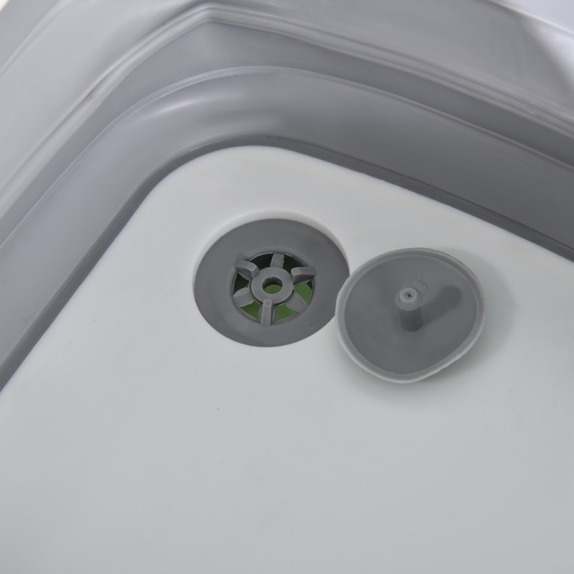 Outsunny Camping Kitchen Table, Folding Portable Cook Station, Aluminum Camping Table with Carrying Bag, 3 Side Tables, 2 Shelves and Detachable Sink for BBQ, RV, Picnic, Black