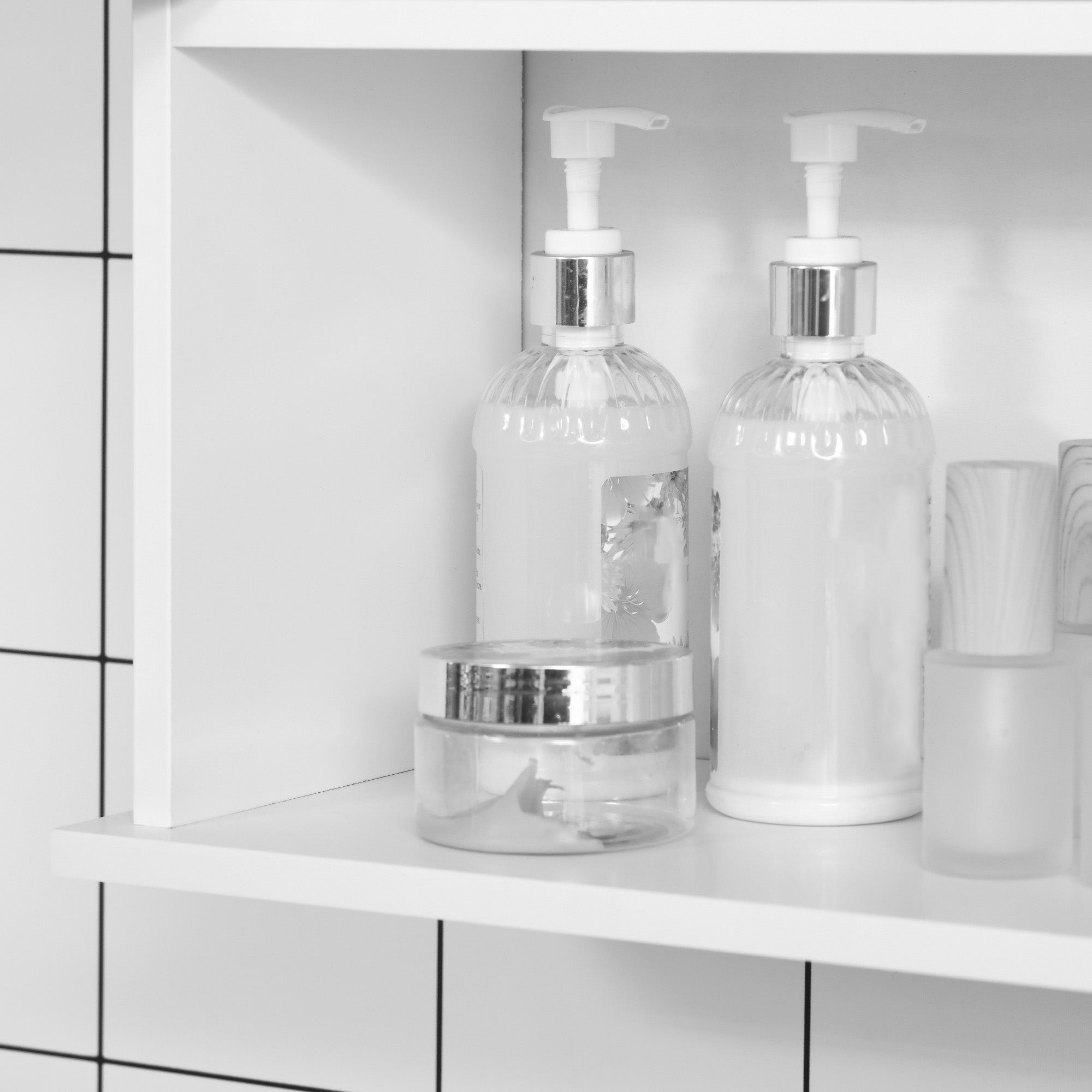 kleankin Modern Bathroom Cabinet, Wall Mounted Medicine Cabinet, Storage Organizer with 2 Door Cabinet and Shelf, White
