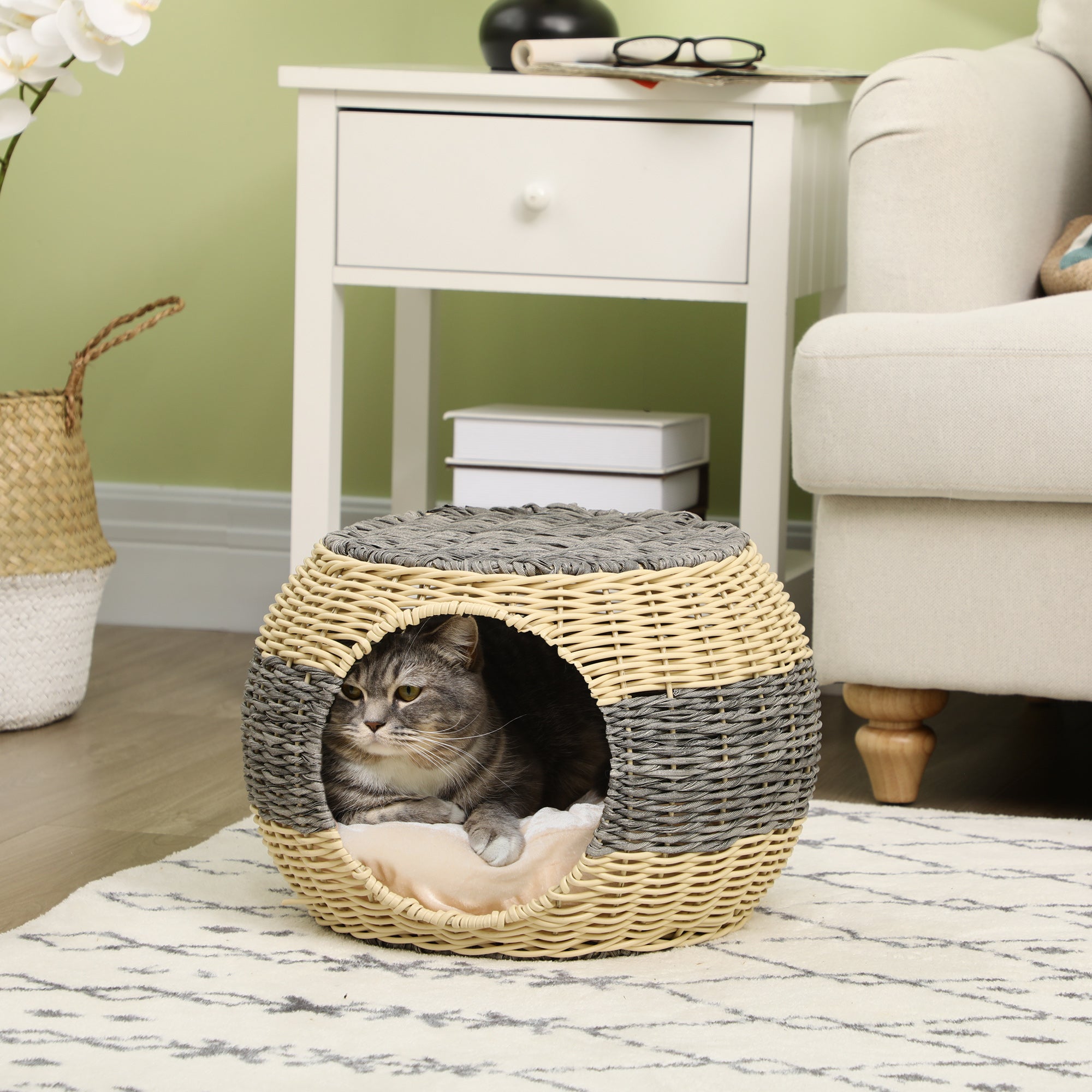 PawHut Wicker Cat House, Rattan Raised Cat Bed, Cosy Kitten Cave with Soft Washable Cushion, Φ40 x 30cm