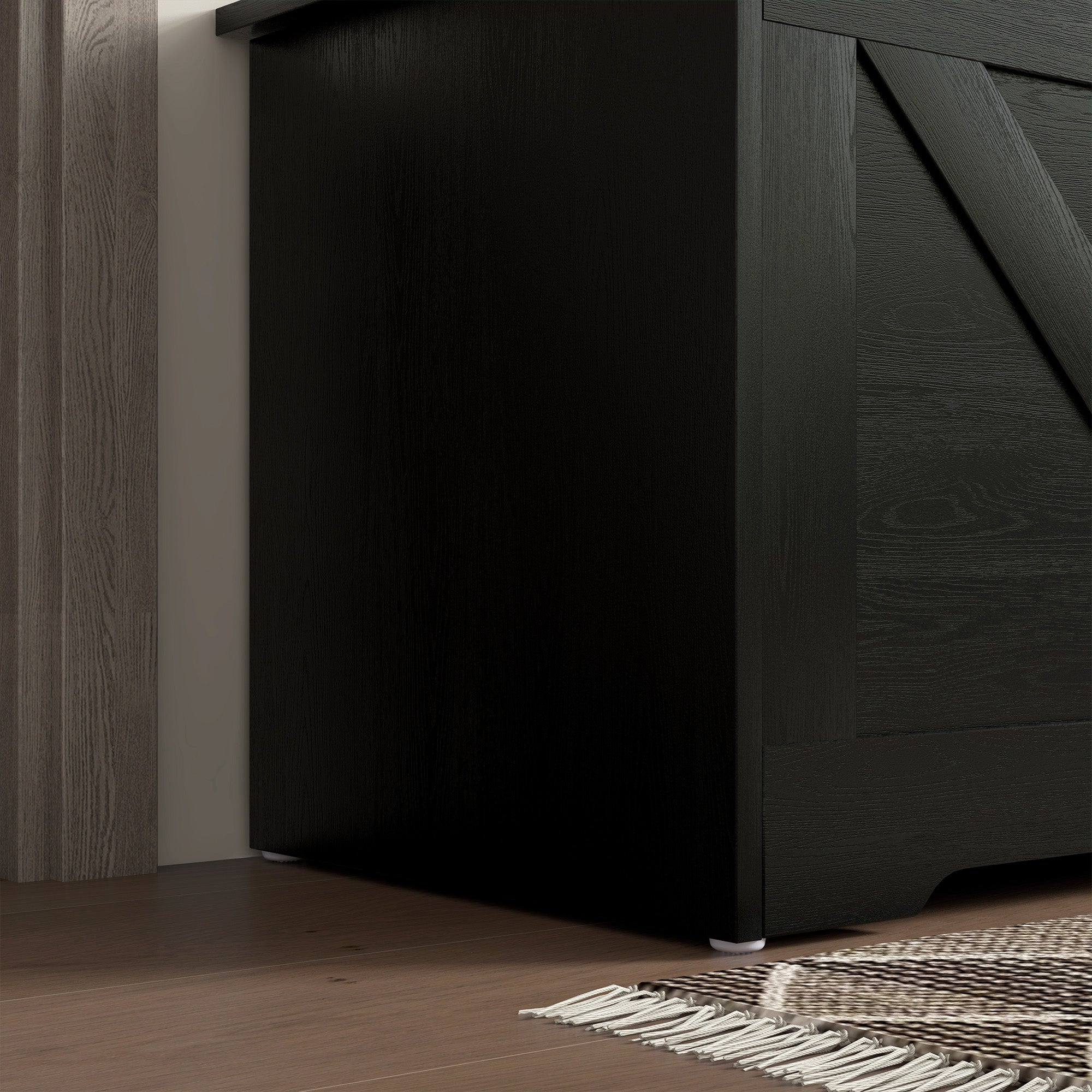 HOMCOM Storage Chest, Storage Trunk with 2 Safety Hinges and U-shaped Cut-out Pull, Wooden Box for Living Room, Entryway, 31.5