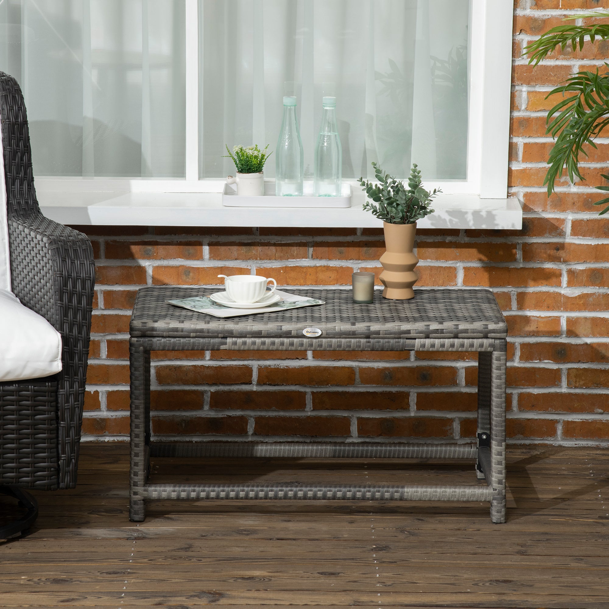 Outsunny Patio Wicker End Table, Outdoor PE Rattan Side Table, with Plastic Board Under the Full Woven Table Top for Patio, Garden, Balcony, Mixed Grey