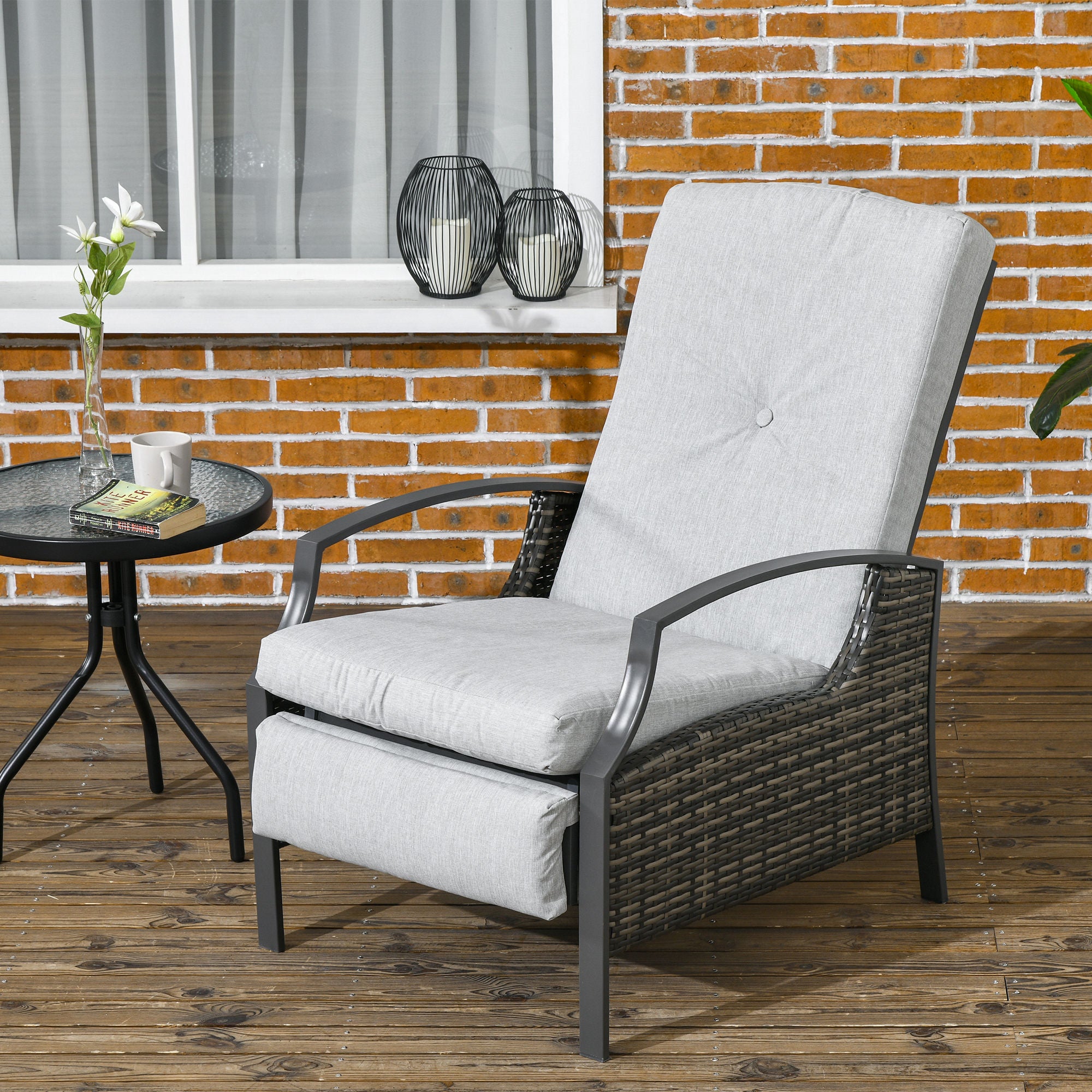 Outsunny Outdoor Rattan Recliner Chair Patio Adjustable Wicker Sofa Armchair Garden Relaxing Lounge Seat with Retractable Footrest and Cushion, Light Grey