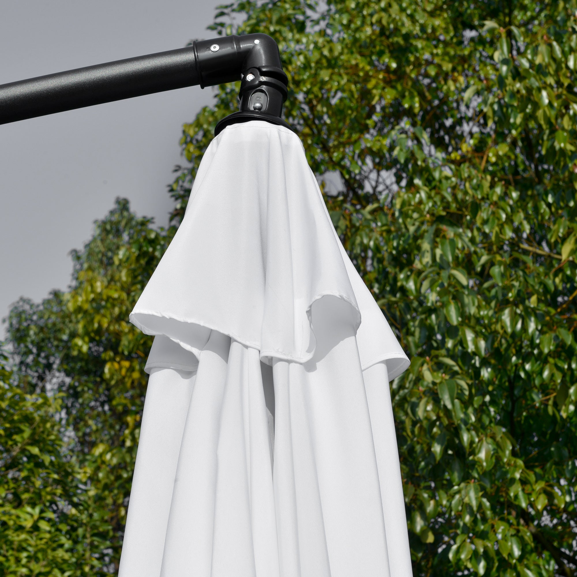 Outsunny 11FT Offset Hanging Patio Umbrella Cantilever Umbrella with Easy Tilt Adjustment, Cross Base and 8 Ribs for Backyard, Poolside, Lawn and Garden, White