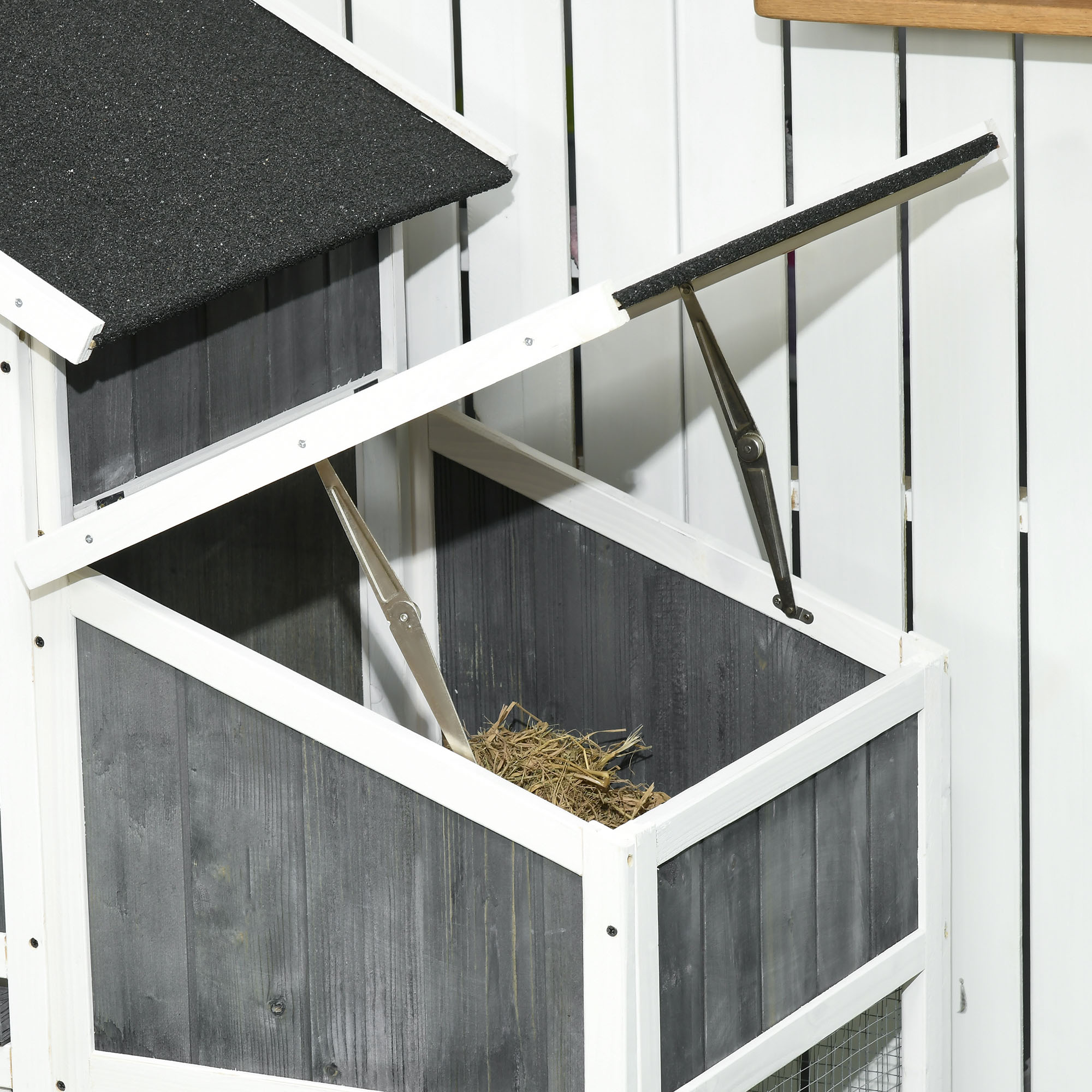 PawHut 63.5" Chicken Coop, Wooden Hen House, Quail hutch with Nesting Box, Slide-out Tray, Asphalt Roof, Planting Lattice, Grey