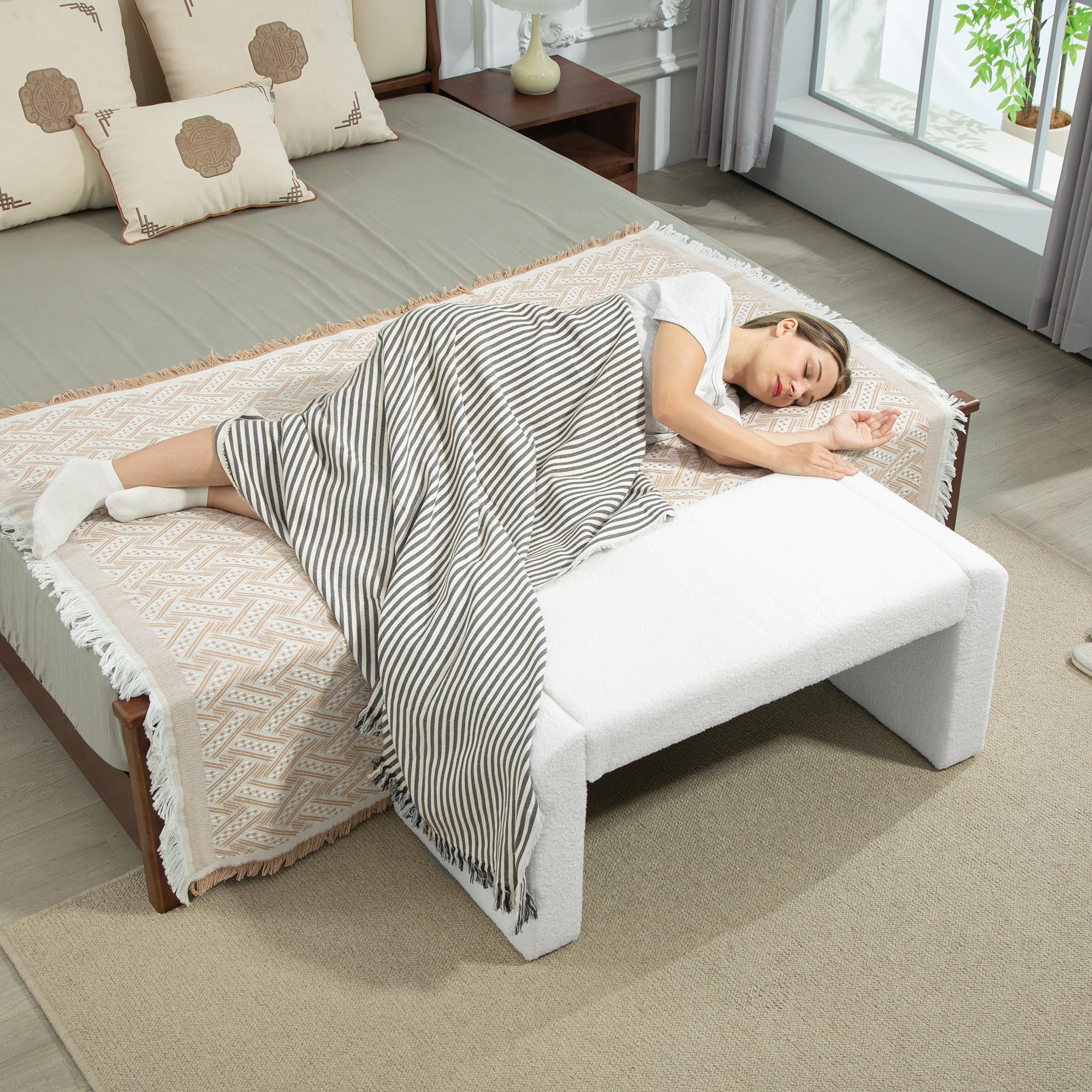 HOMCOM 39" Upholstered End of Bed Bench, Boucle Entryway Bench, Modern U-Shaped Ottoman Bench for Bedroom, Living Room, Hallway, White