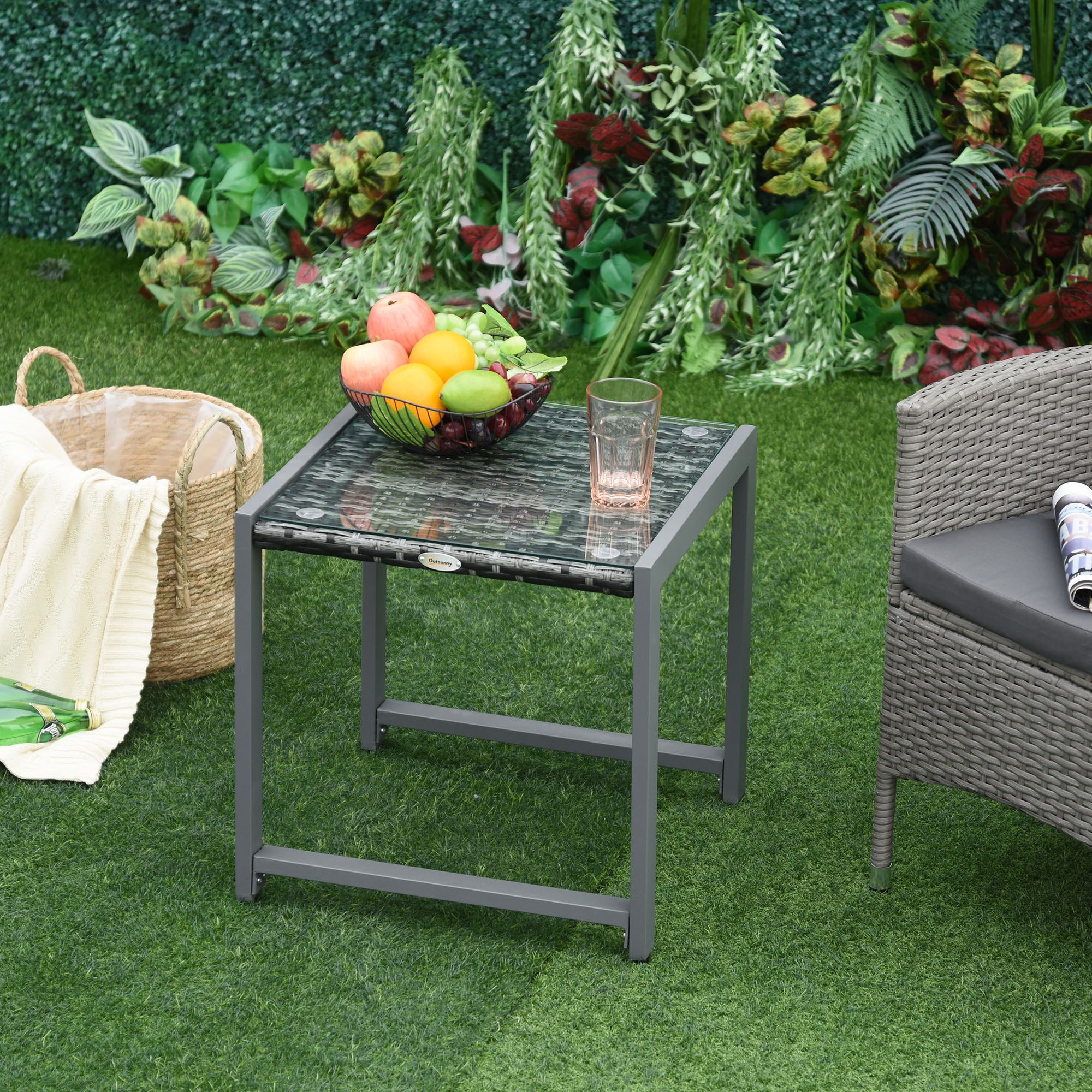 Outsunny Rattan Coffee Table, Wicker Patio Side Table with Tempered Glass Top and Aluminum Frame for Outdoor, Garden, Gray