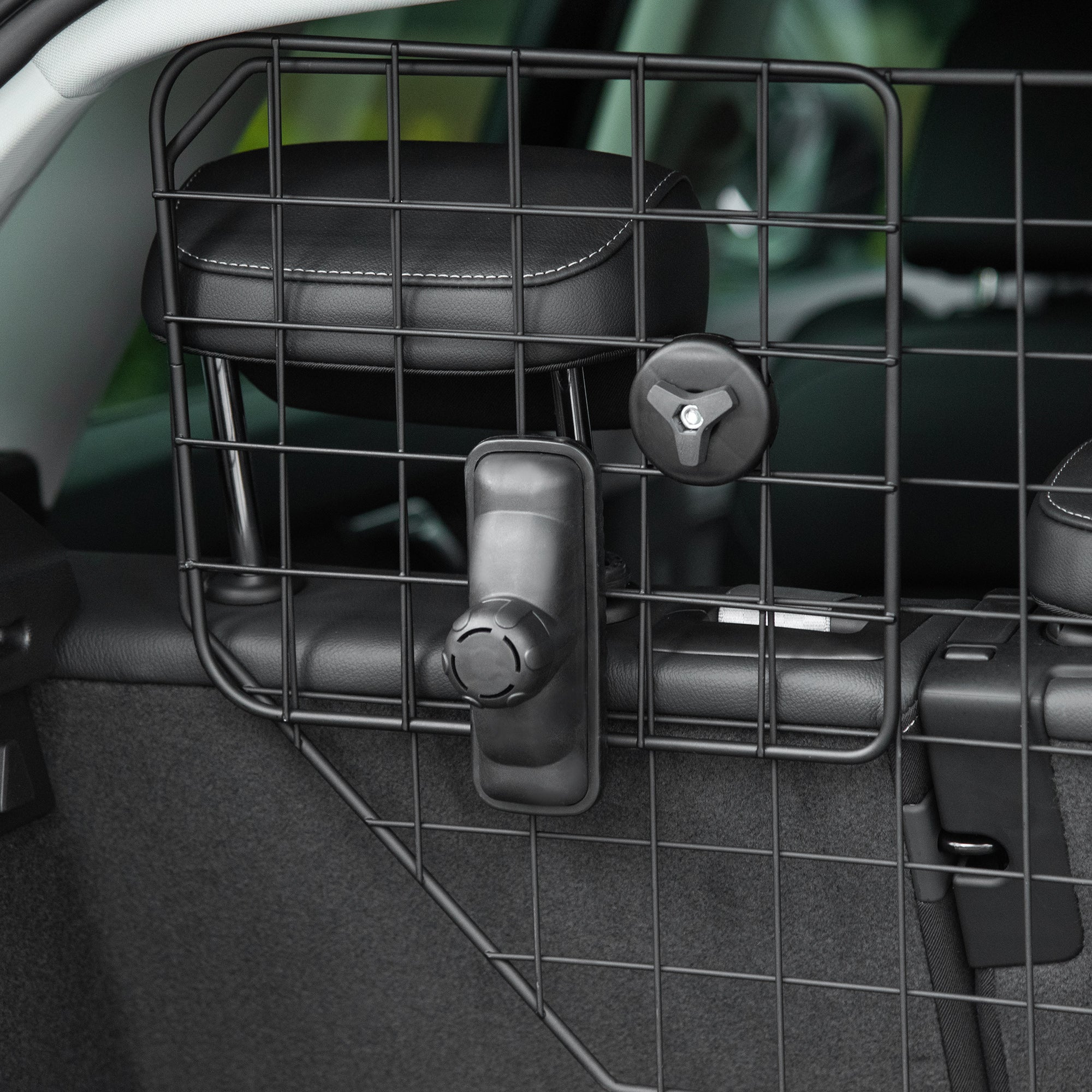 PawHut 35.5" - 47" Vehicle Pet Barrier, Adjustable Dog Fence for Car SUV Truck, Universal Fit Expandable Safe Guard Gate, Black