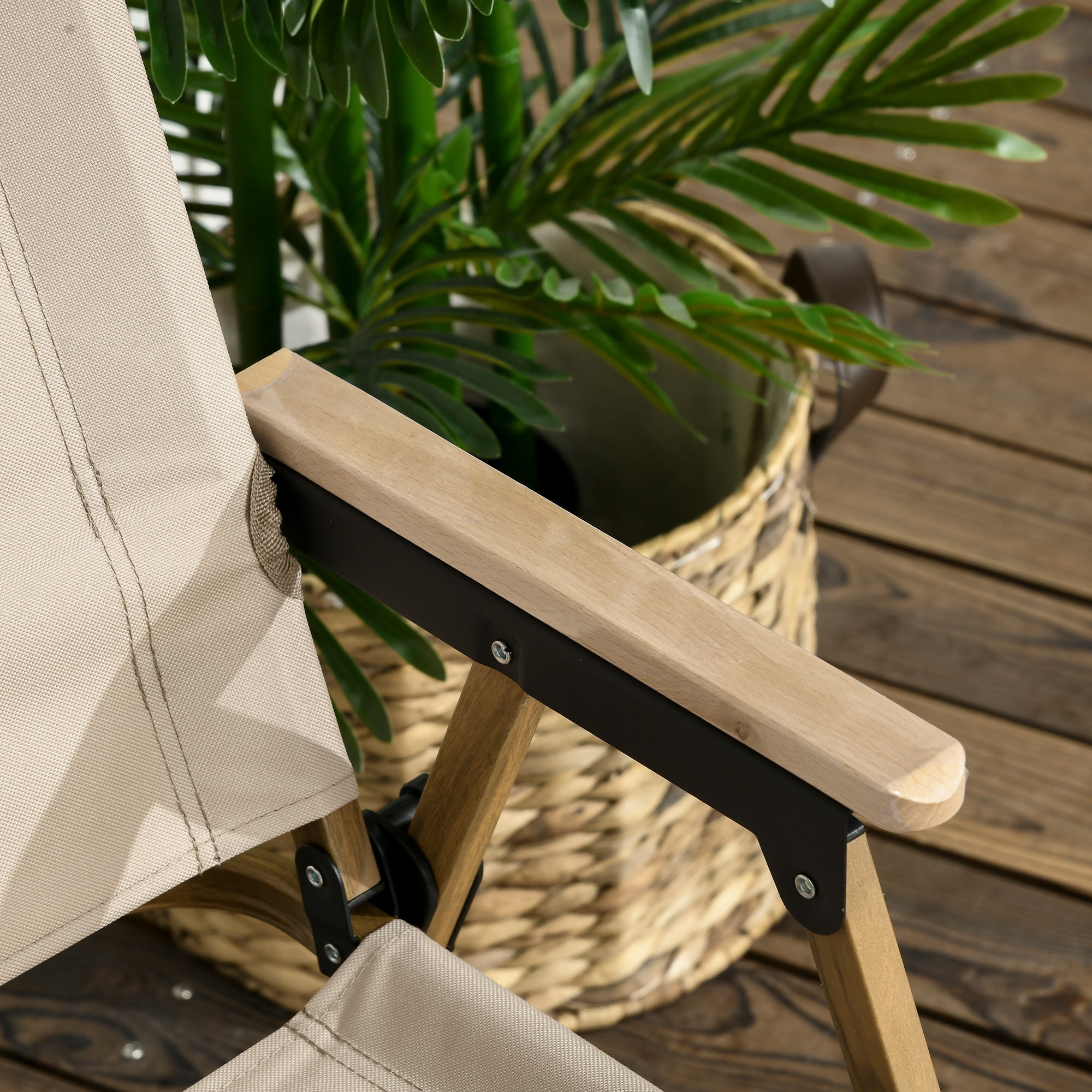 Outsunny Camping Chair, Lightweight Folding Chair, Portable Armchair, Excellent for Festivals, Fishing, Beach and Hiking, Khaki