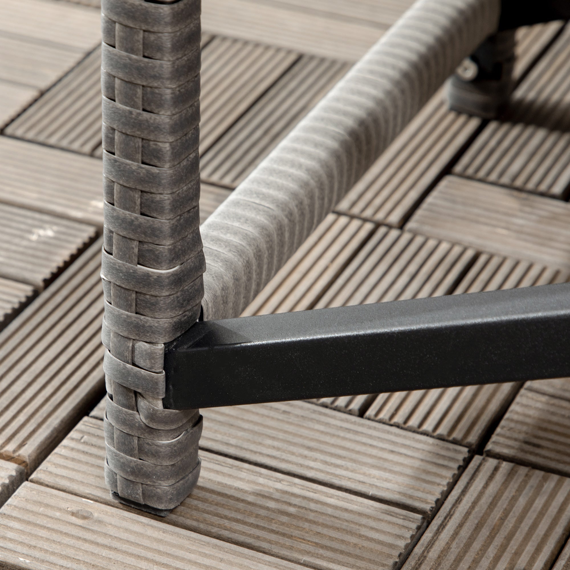 Outsunny Patio Wicker End Table, Outdoor PE Rattan Side Table, with Plastic Board Under the Full Woven Table Top for Patio, Garden, Balcony, Mixed Gray