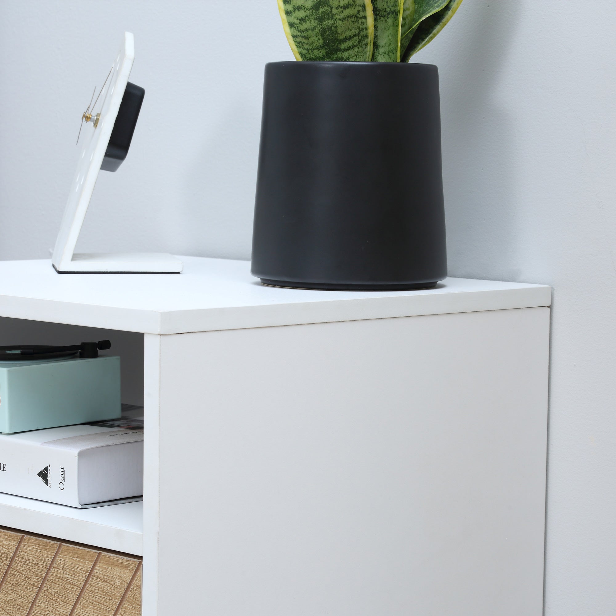 HOMCOM Modern Bedside Table with Drawer and Storage Shelf, Nightstand with Metal Base, Sofa End Table for Bedroom, White and Oak