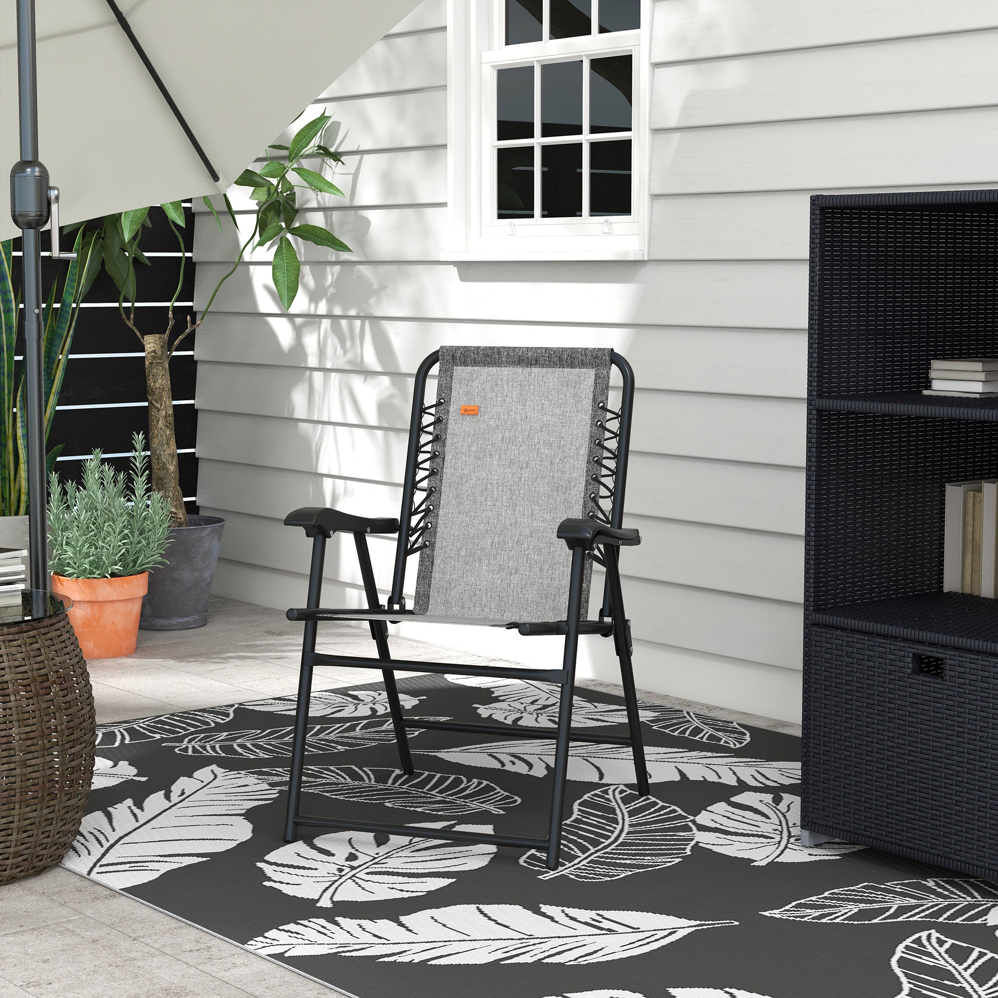 Outsunny Outdoor Folding Chair, Bungee Sling Foldable Chair with Armrests, Folding Lawn Chair for Camping, Garden, Pool, Beach, Backyard, Grey