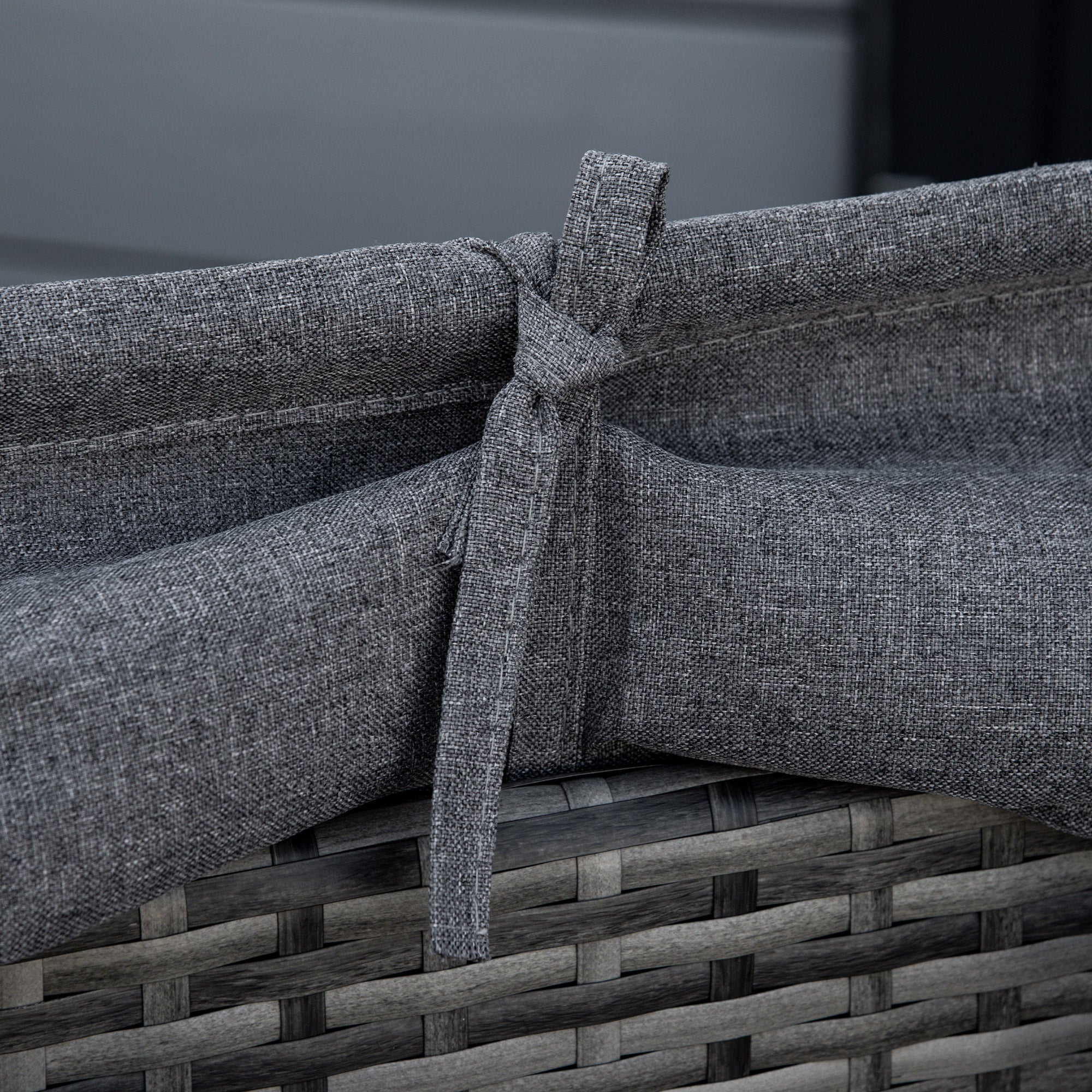 Outsunny 4 Pieces Rattan Daybed Patio PE Wicker Round Furniture Outdoor Rattan Garden Lounge Sofa Sets Sectional Conversation Set with Canopy, Cushions, & Pillows, Grey