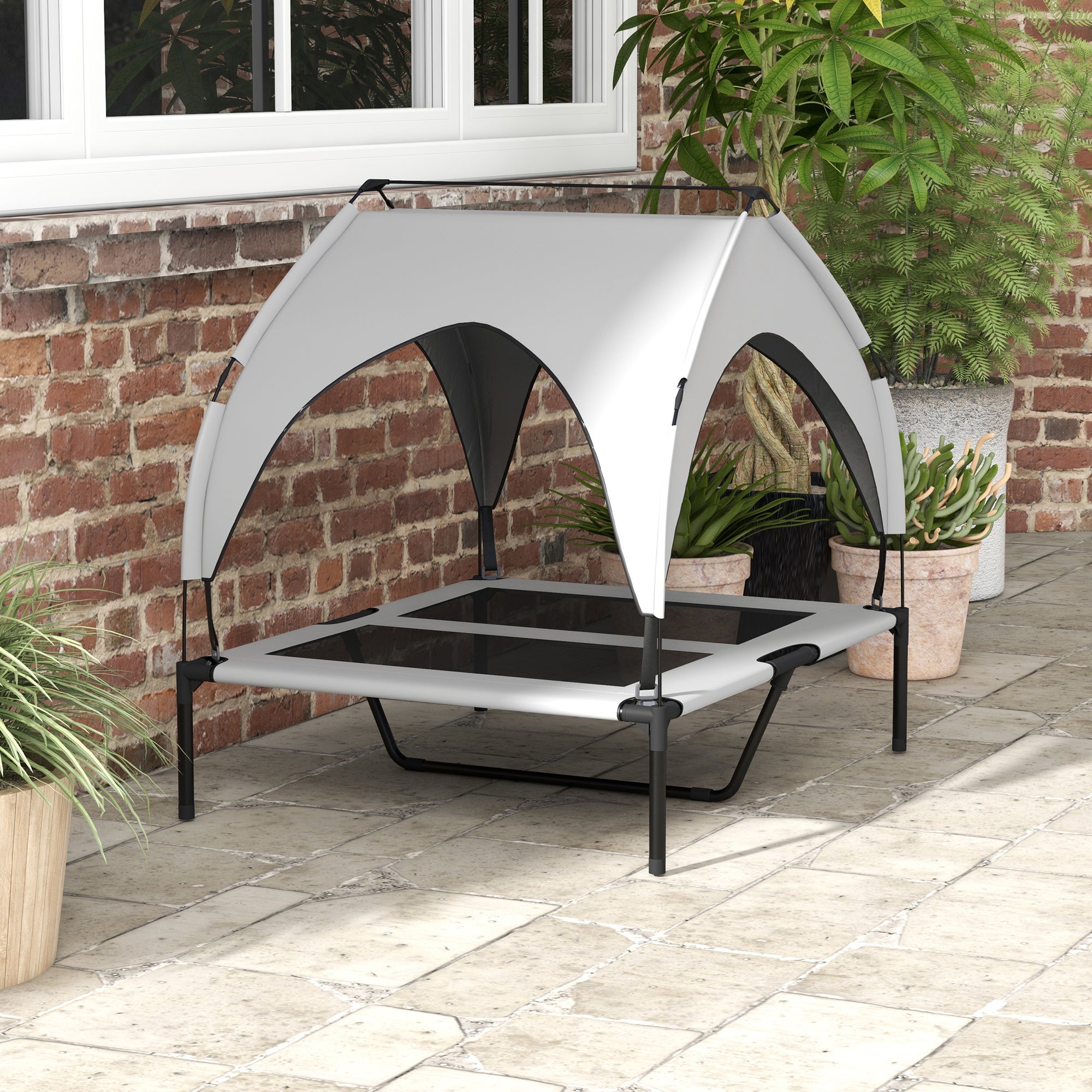 PawHut Cooling Raised Dog Bed, Elevated Pet Bed with Breathable Mesh, UV Protection Canopy, Foot Pads, for Indoor Outdoor, Medium, Large Dogs, 91 x 76 x 89cm - Light Grey