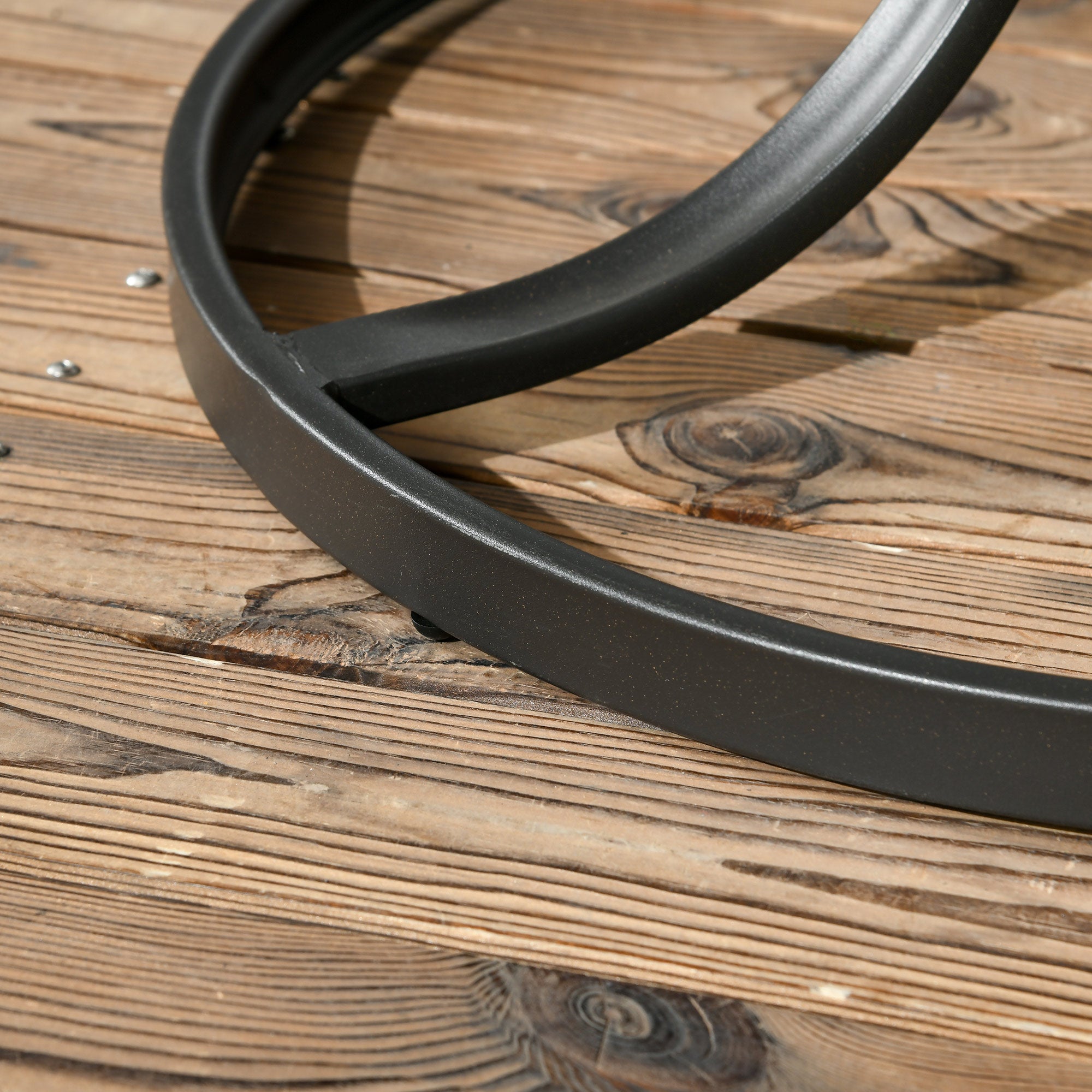 Outsunny 2-Piece Patio Swivel Chairs, 360° Swivel Rocking Chairs with Curved Armrests, S Shape Backrest, Breathable Mesh Seat & Backrest for Yard, Lawn, Porch, Garden, Brown