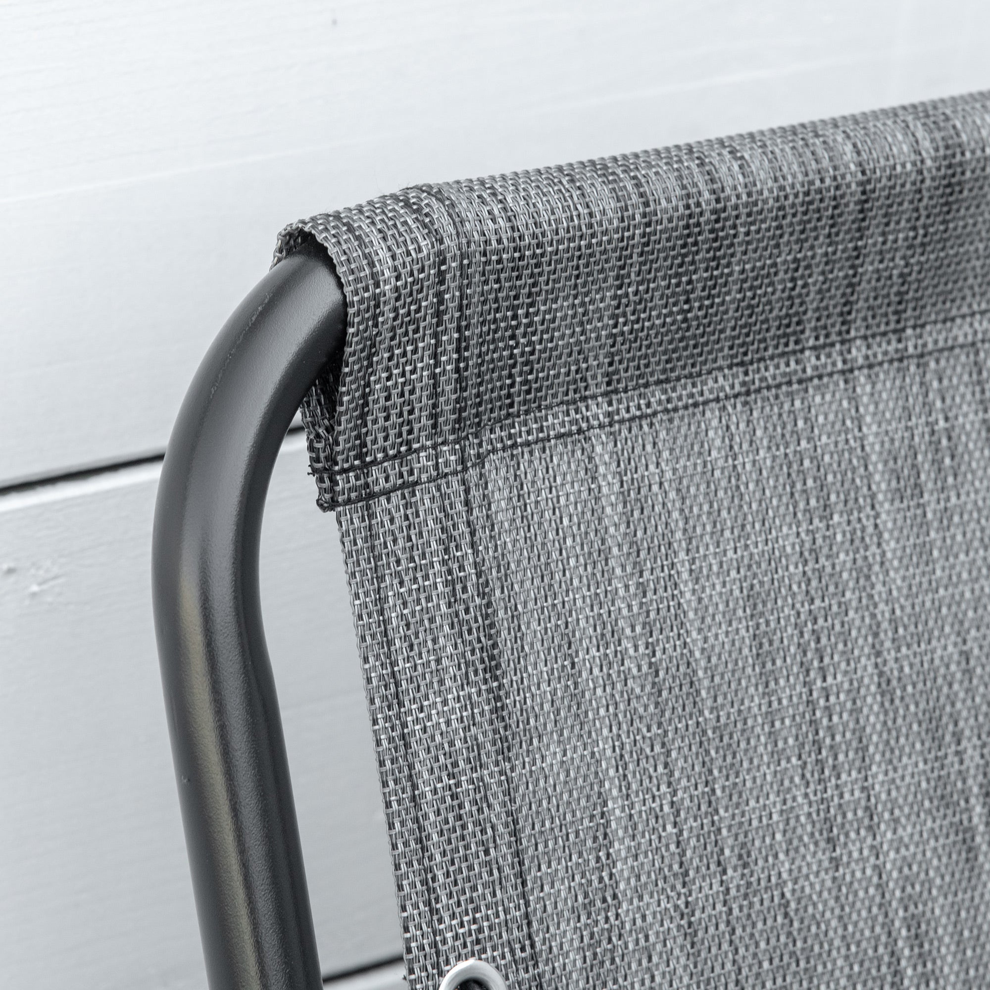 Outsunny Set of 2 Folding Patio Chairs, Outdoor Bungee Sling Chairs for Travel, Portable Camping Chairs w/ Armrests for Garden, Pool, Beach, Backyard, Grey