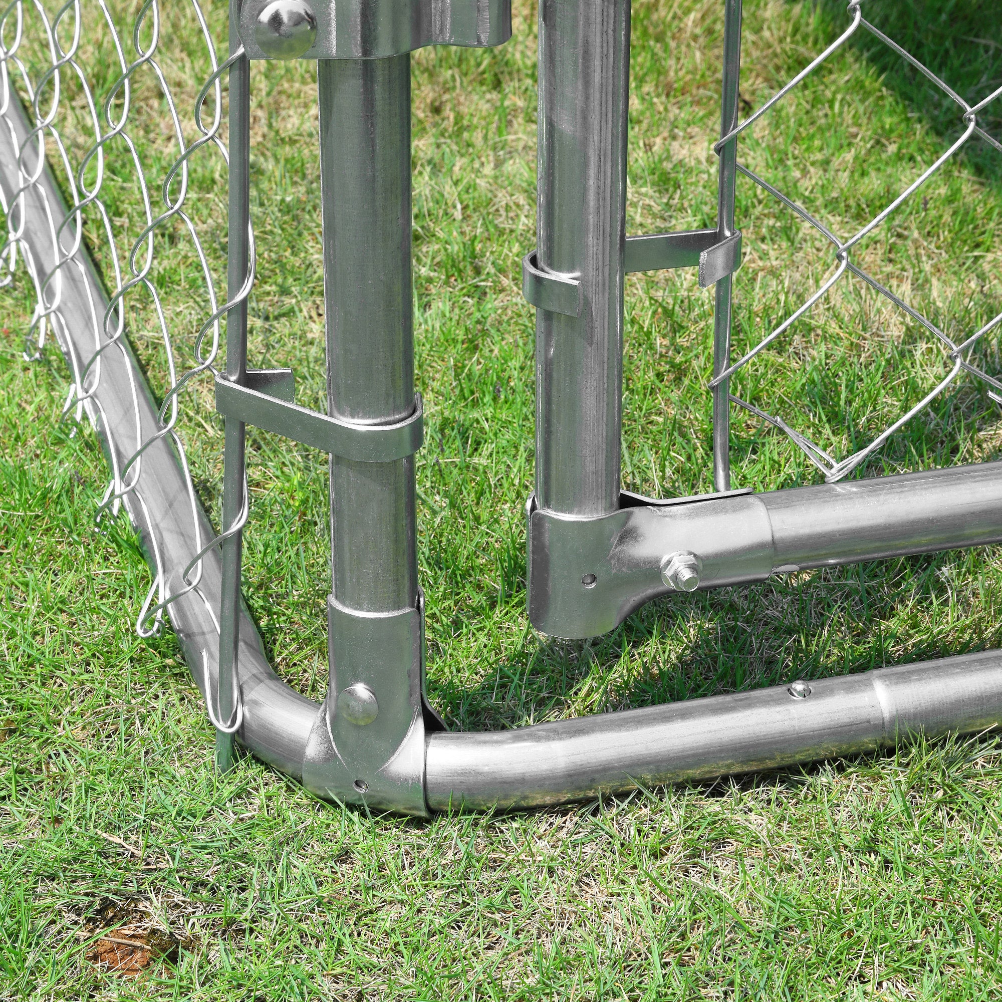 PawHut Dog Kennel Outdoor Run Fence with Roof, Steel Lock, Mesh Sidewalls for Backyard & Patio, 7.5' x 7.5' x 5.7'