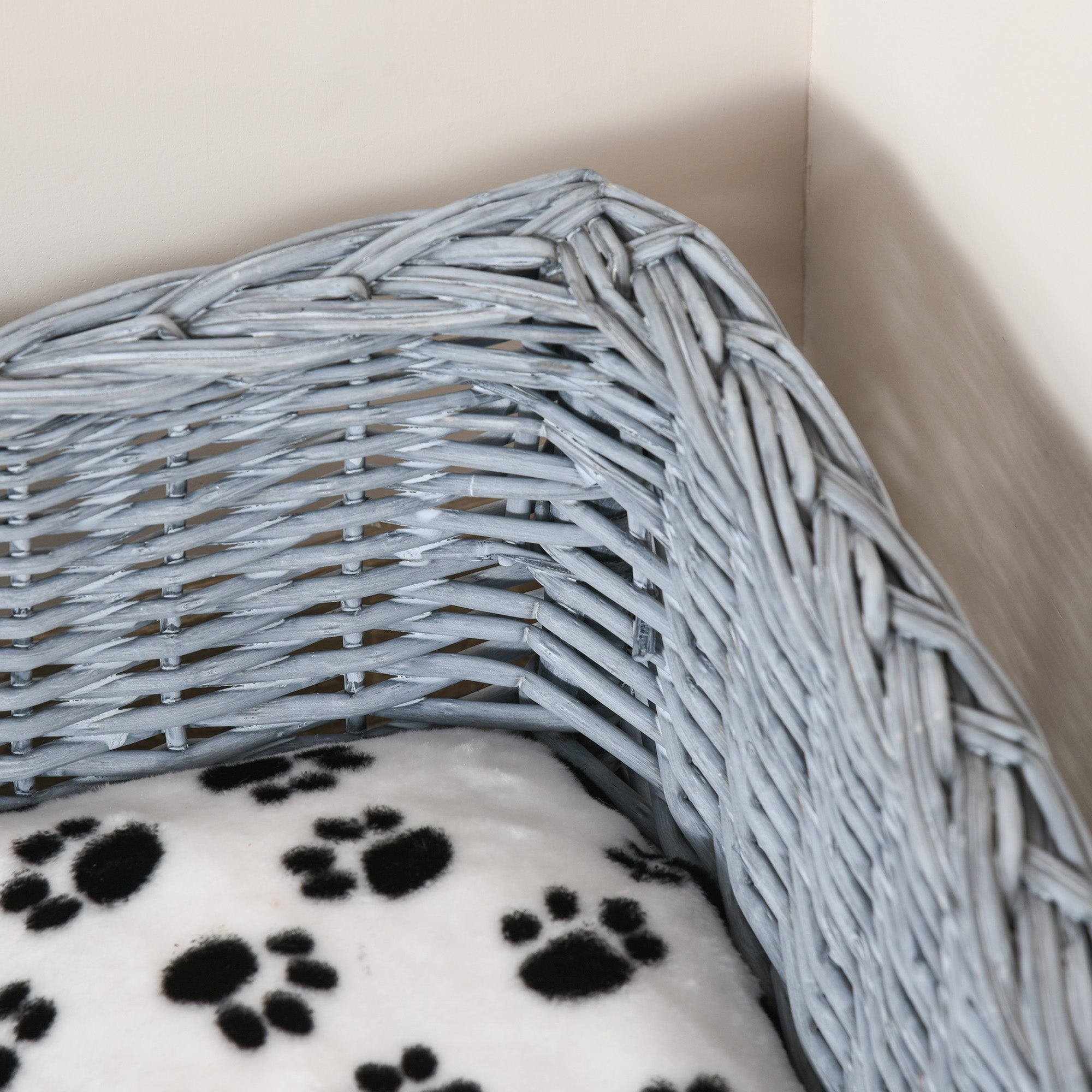 PawHut Wicker Raised Dog Bed Cat Sofa Elevated Couch Lifted Corner with Soft Plush Cushion Elevated Base Grey 58 x 58 x 28cm