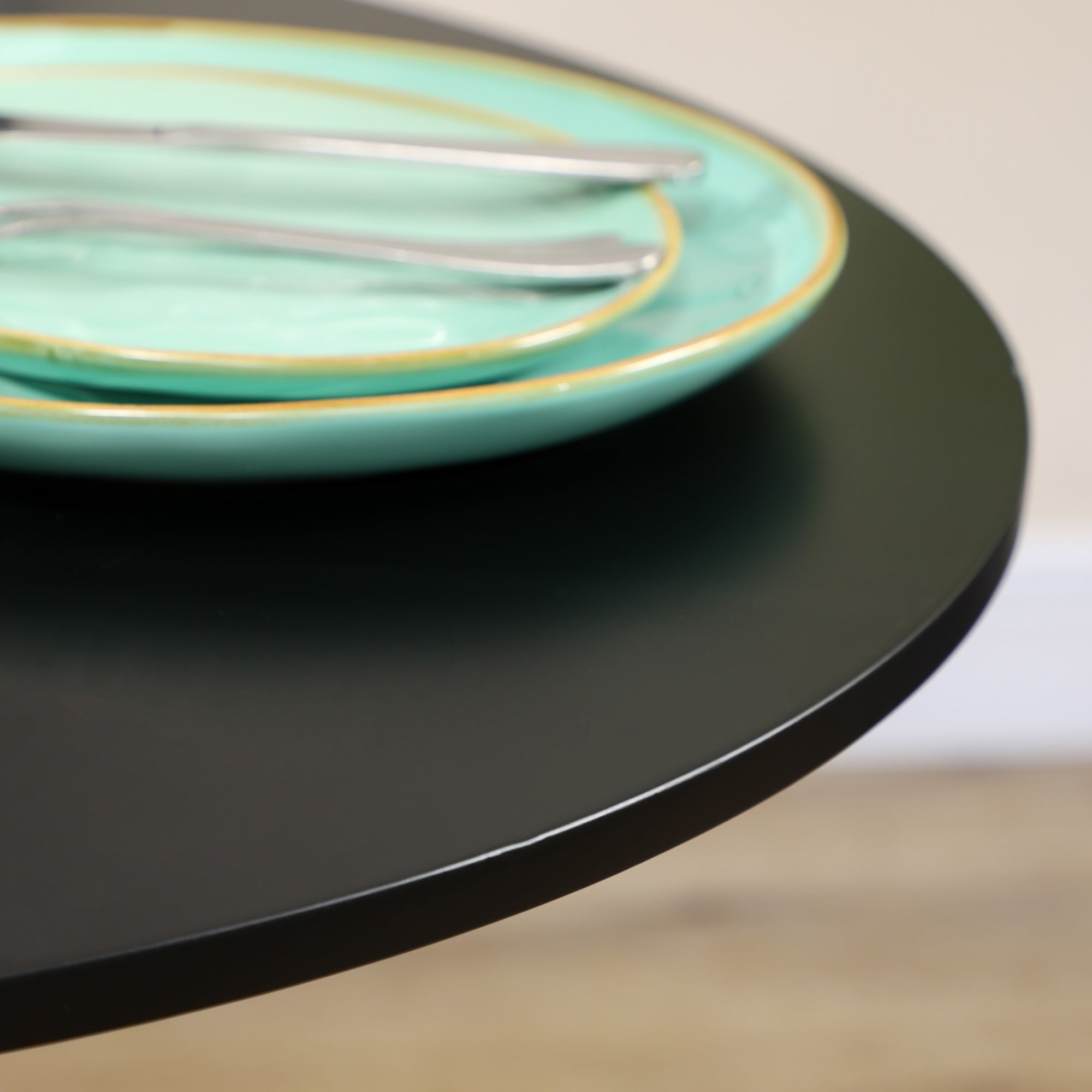 HOMCOM Round Dining Table for 2, Modern Kitchen Table with Painted Top and Steel Base for Living Room, Dining Room, Black