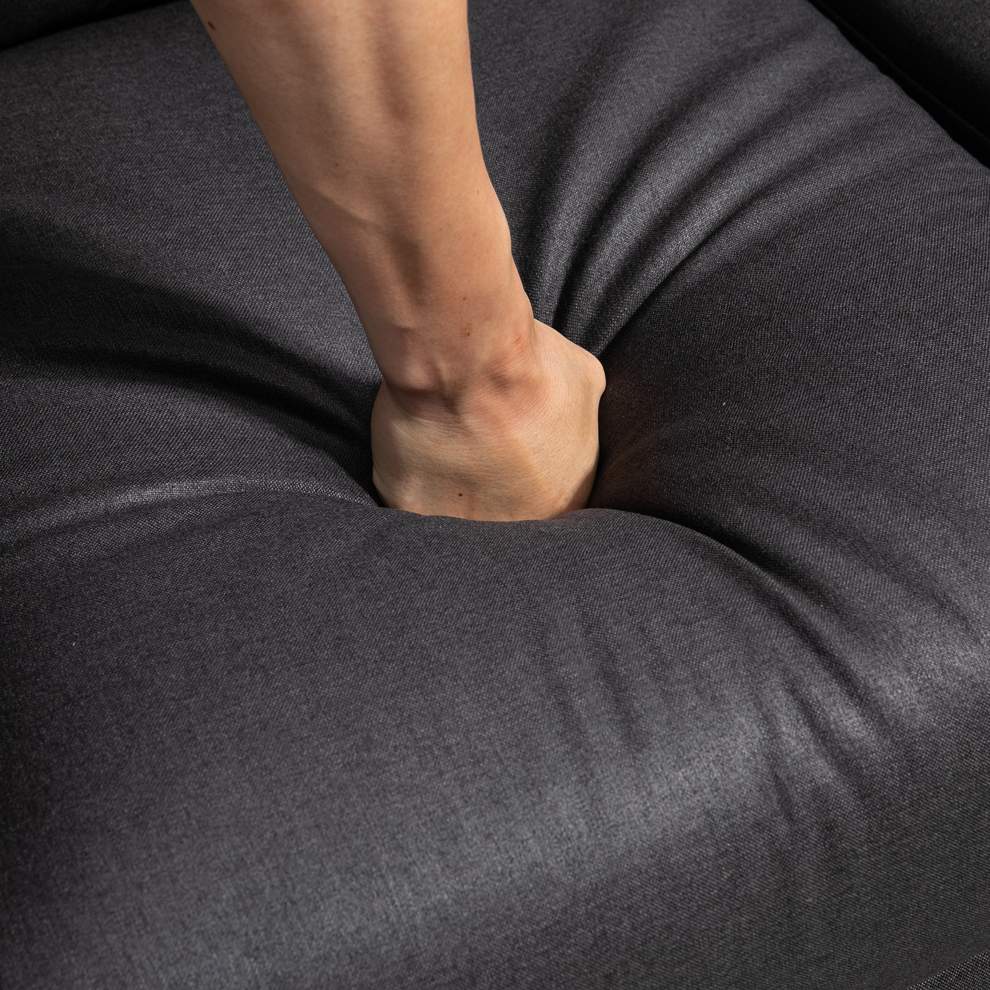 HOMCOM Loveseat Recliner Sofa, 2 Seater Reclining Chair with Footrest and Split Backrest, Dark Grey