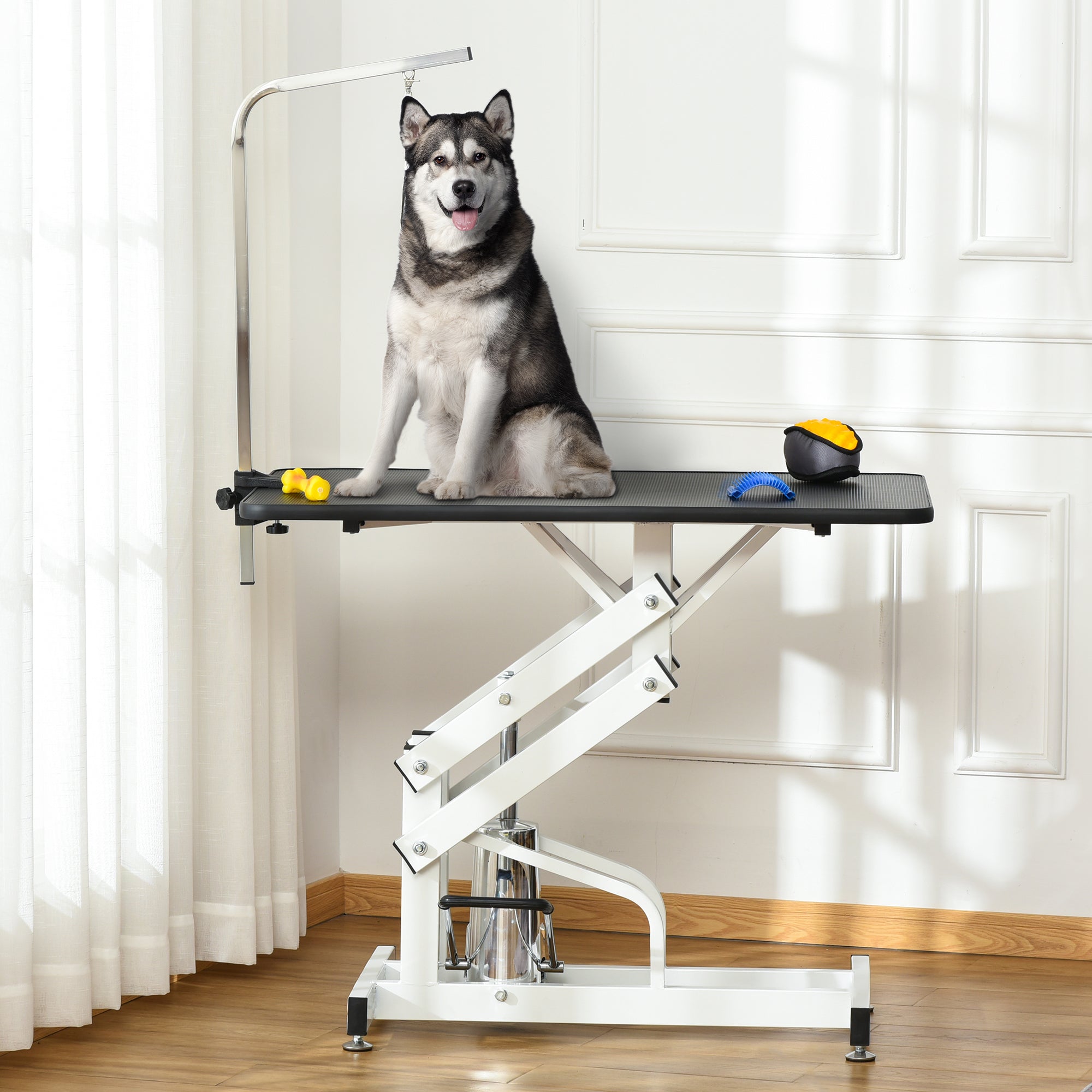 PawHut 43" Hydraulic Dog Grooming Table, Deluxe Professional Pet Grooming Table for Larger Dogs, Z-Lift Design with Arm Noose - Black