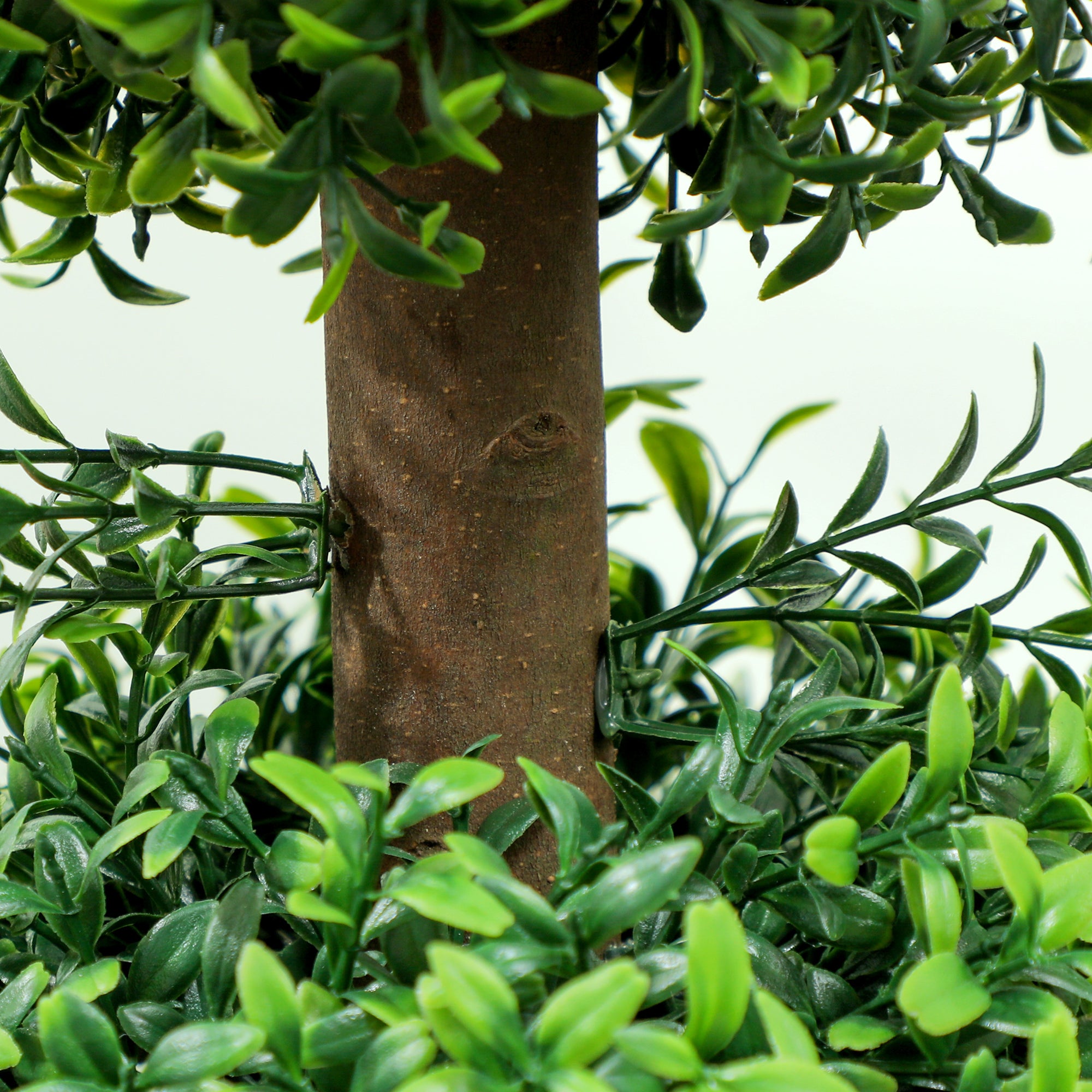 HOMCOM 2 Pack Decorative Artificial Plants, Topiary Ball-shaped Boxwood Trees in Pot, Fake Plants for Home Indoor outdoor Decor, 40 Inch, Green