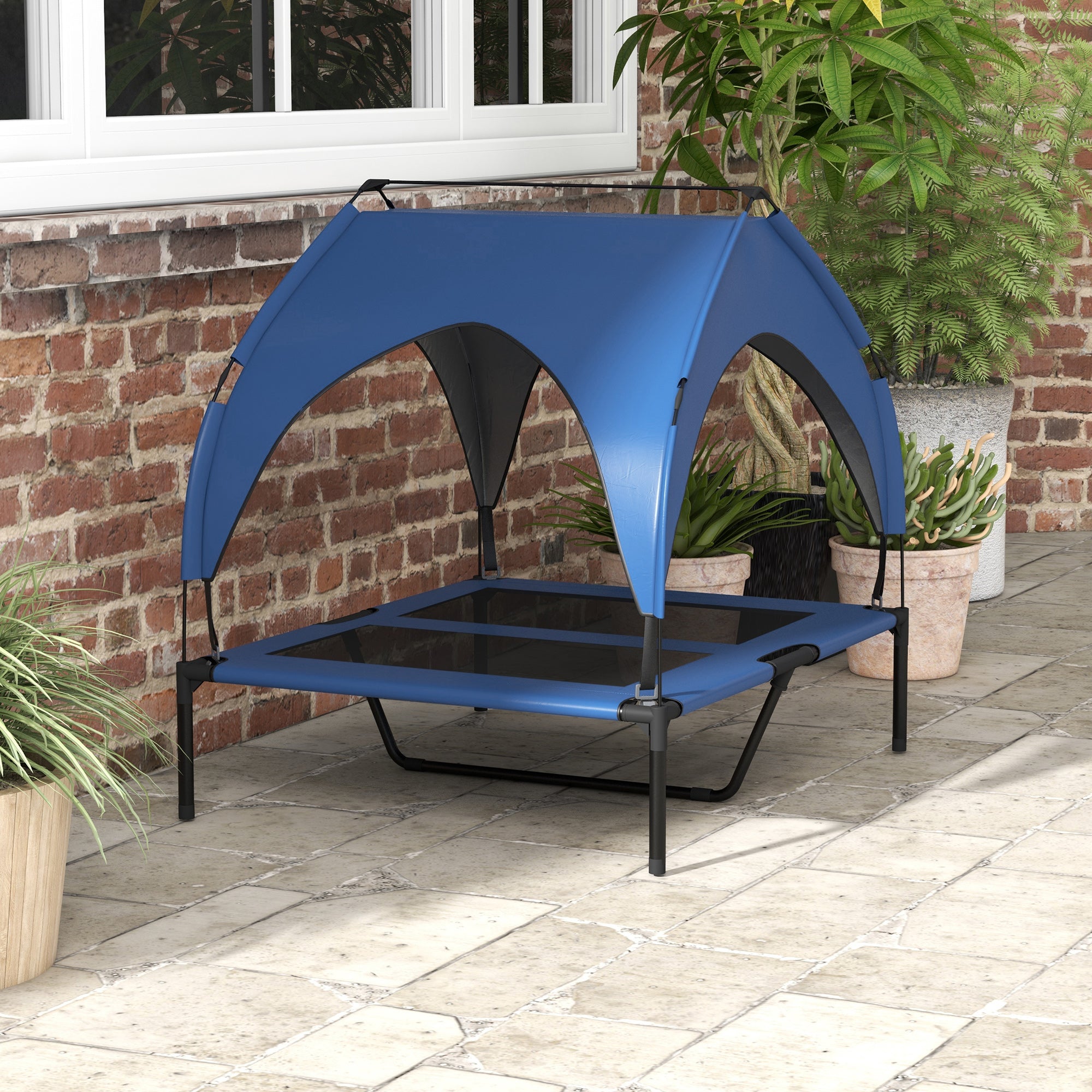 PawHut Cooling Raised Dog Bed, Elevated Pet Bed with Breathable Mesh, UV Protection Canopy, Foot Pads, for Indoor Outdoor, Medium, Large Dogs, 91 x 76 x 89cm - Dark Blue