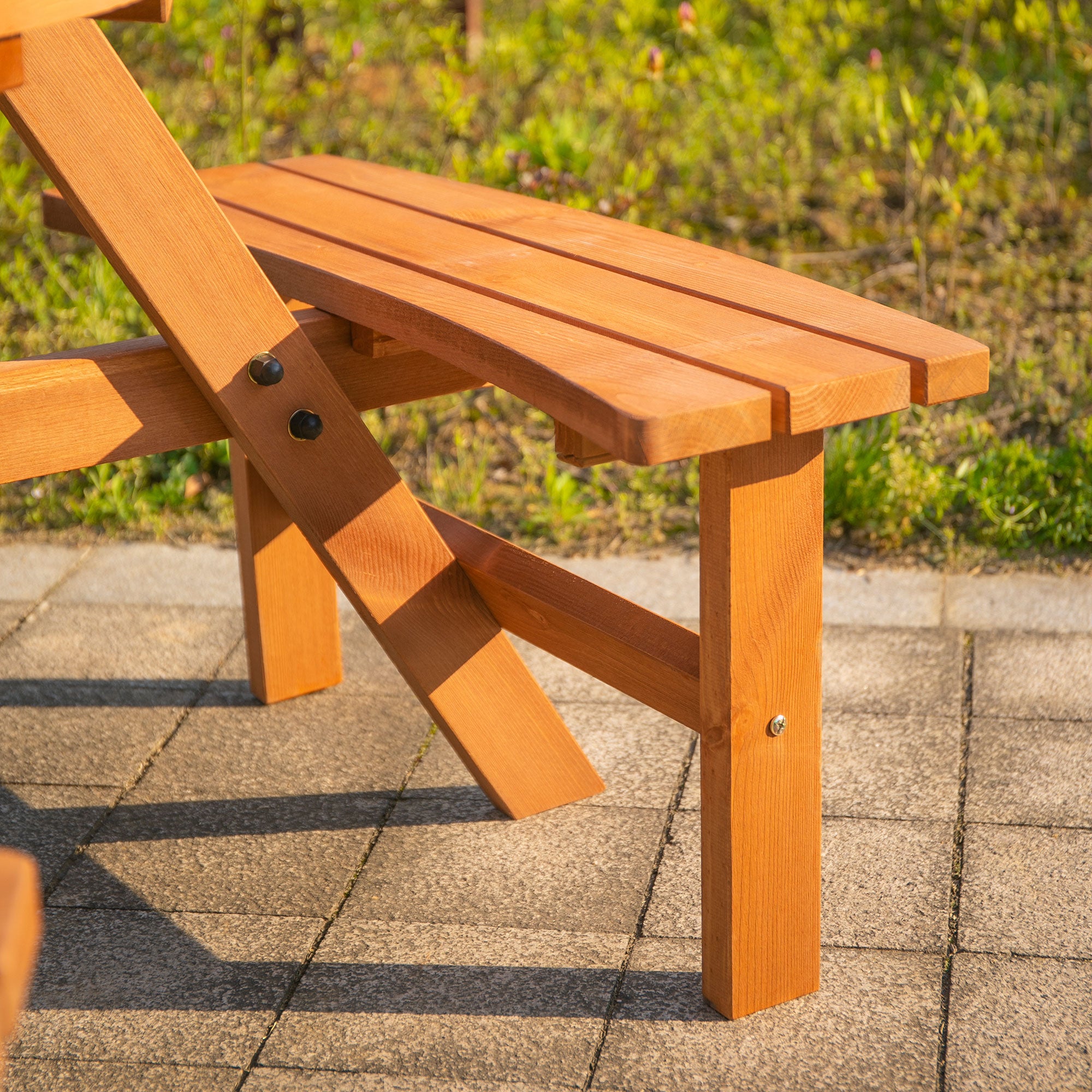 Outsunny 6 Person Round Picnic Table Bench Set with Umbrella Hole, Wood Patio Table with 3 Built-in Benches for Garden, Deck, Backyard, Brown