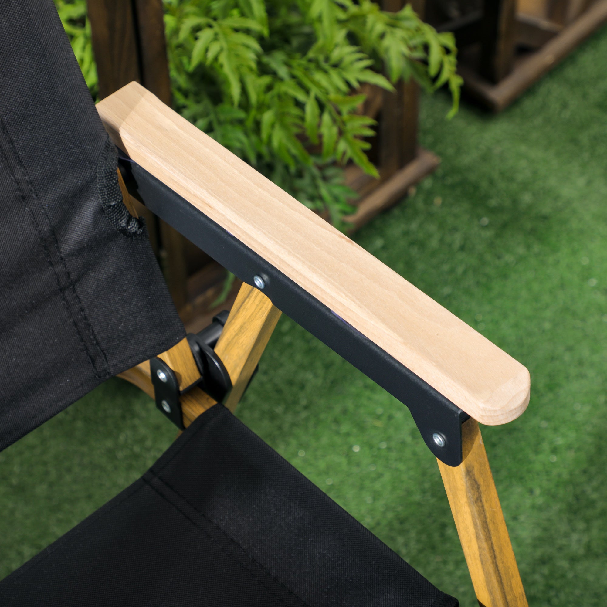 Outsunny Set of 2 Camping Chair, Lightweight Folding Chair, Portable Armchairs, Excellent for Festivals, Fishing, Beach and Hiking, Black