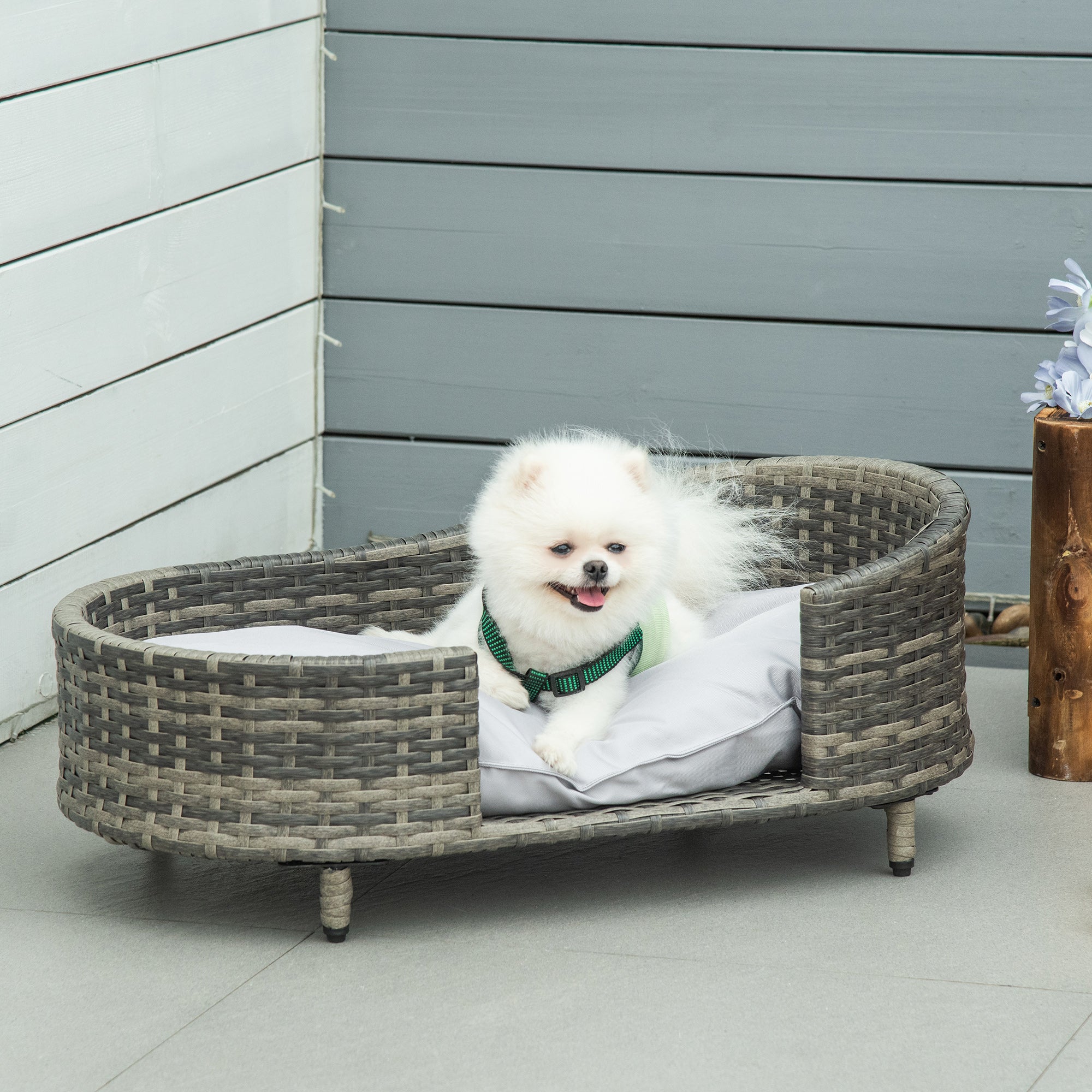 PawHut Wicker Dog Sofa with Soft Water-resistant Cushion, Rattan Cat Bed Raised Pet Bed Hand Woven with Washable Cover Indoor Outdoor Use, for Medium and Small Sized Dogs