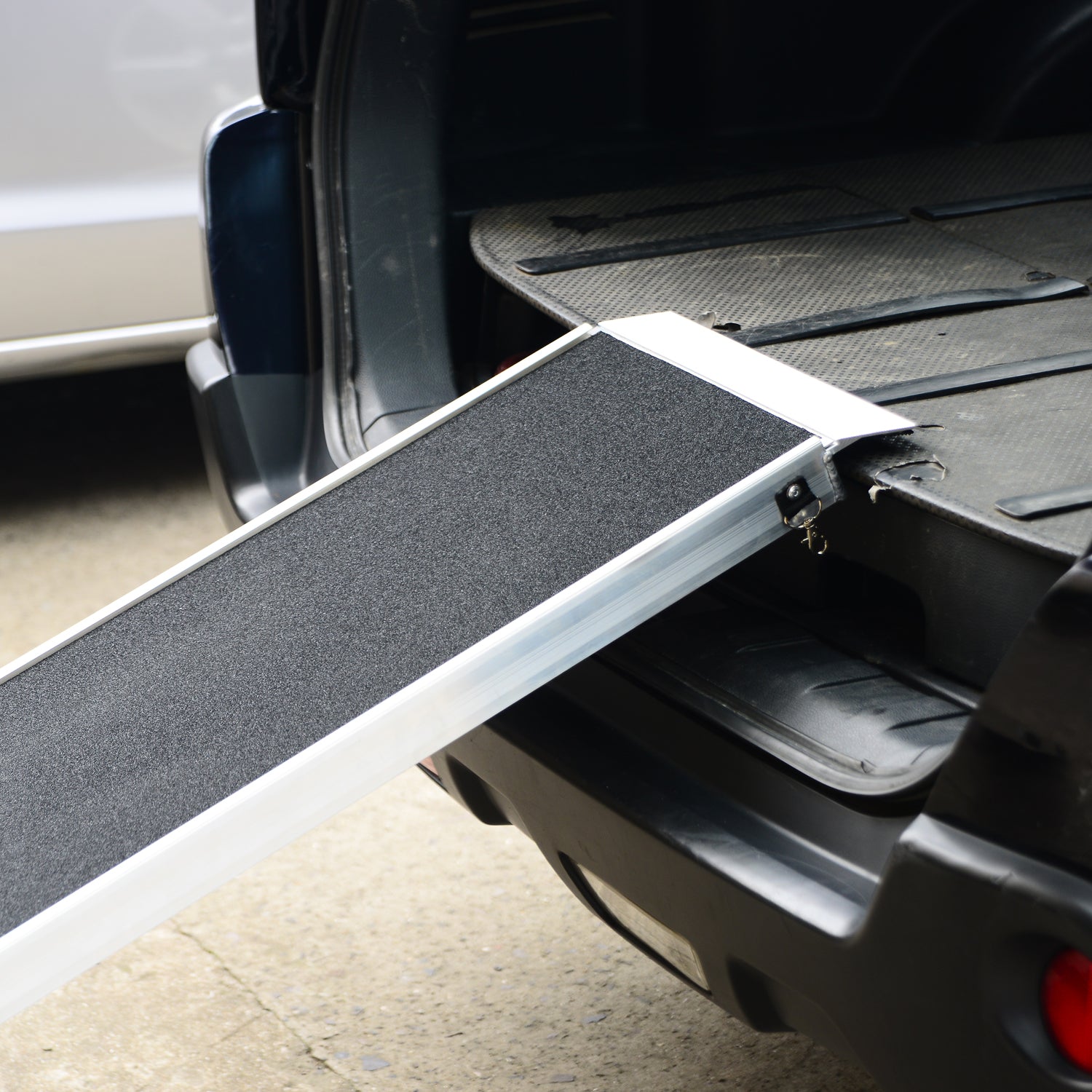 PawHut 72" Portable Bi-Fold Folding Vehicle Pet Ramp for Large Dog or Animals with Safety Lock & Convenient Carry Handle