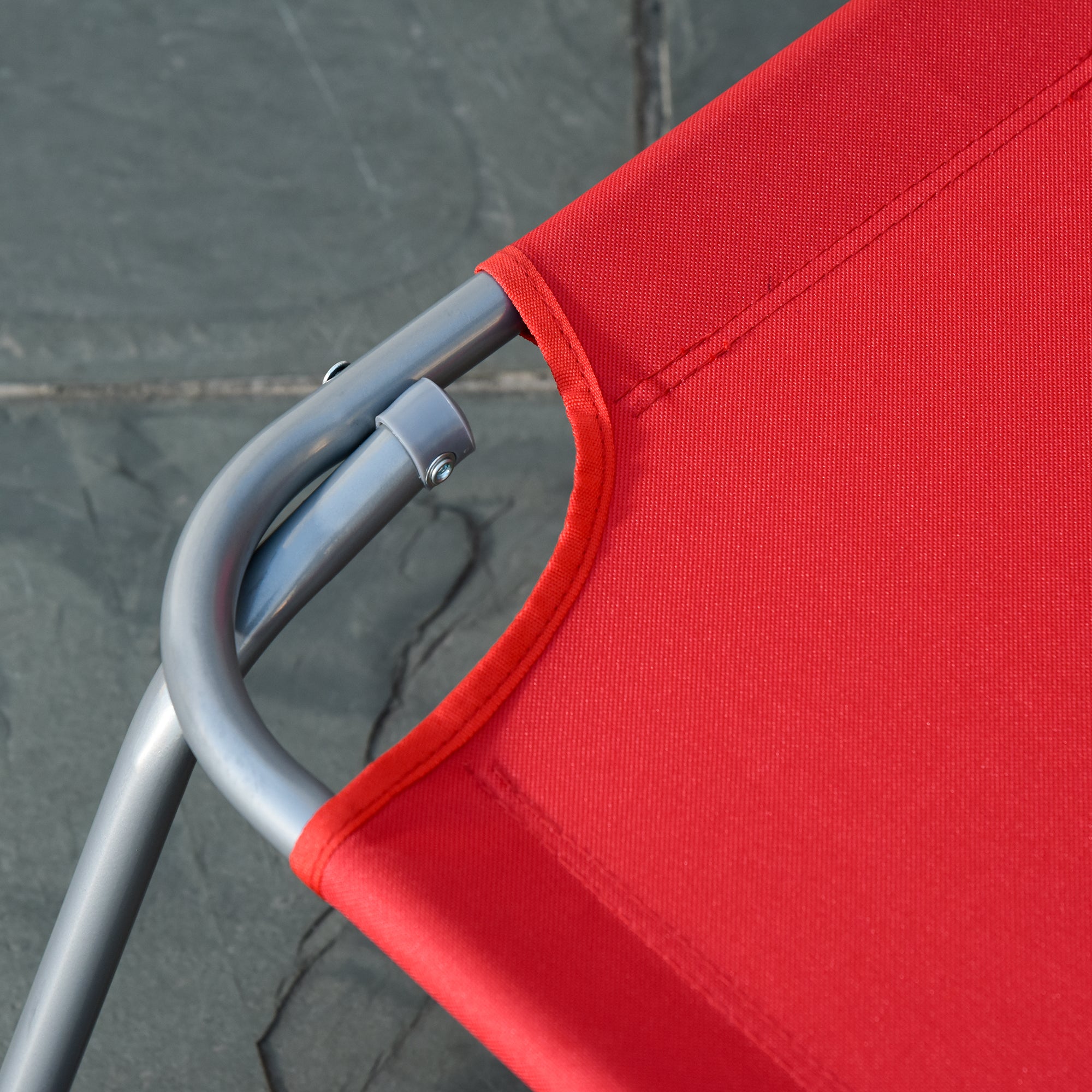 Outsunny Folding Outdoor Lounge Chair, Portable Reclining Beach Lounger with Breathable Mesh Fabric, Sun Lounge Bed Camping Cot for Patio, Garden, Poolside, Red