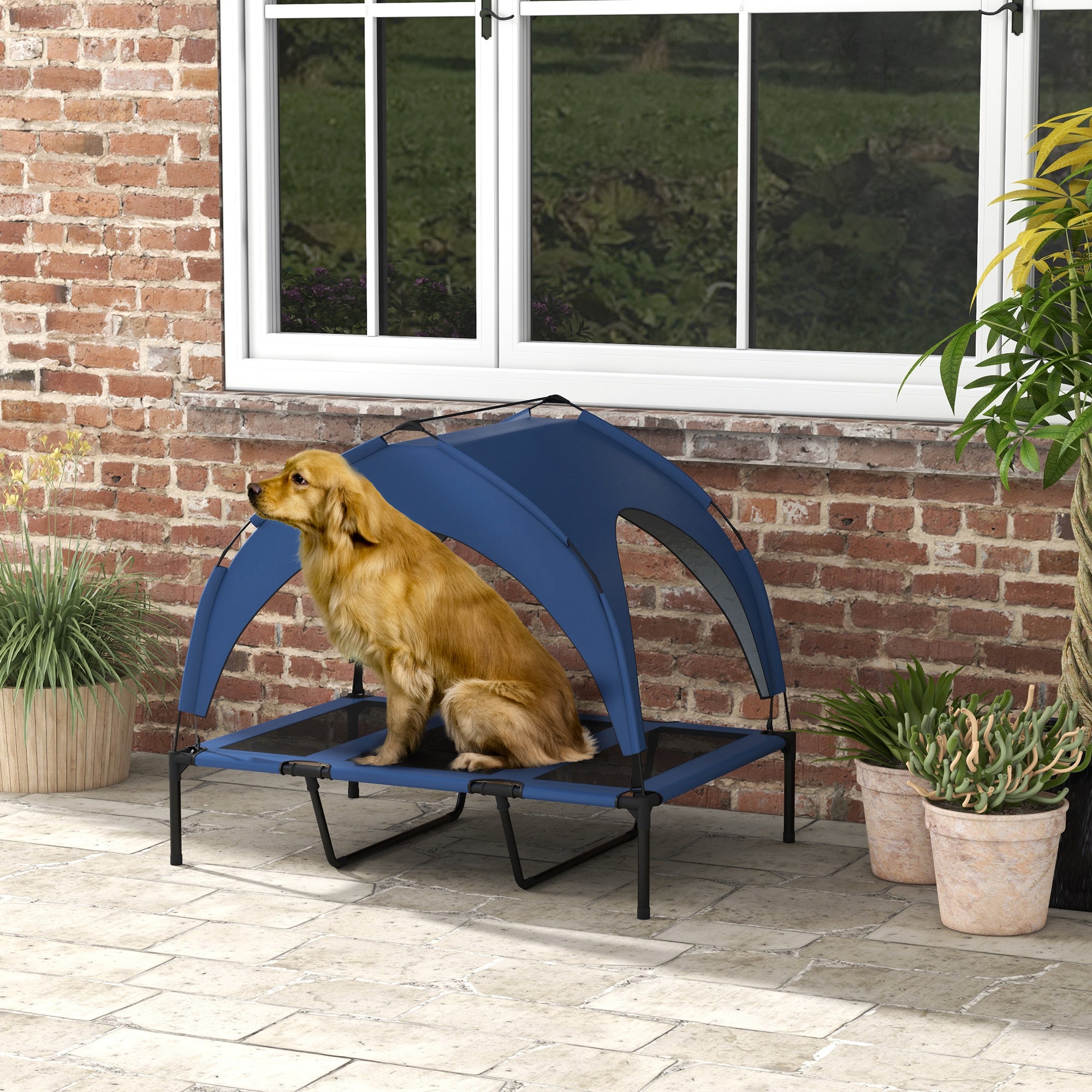 PawHut Cooling Raised Dog Bed, Elevated Pet Bed with Breathable Mesh, UV Protection Canopy, Foot Pads, for Indoor Outdoor, Large Dogs, 106 x 76 x 94cm - Dark Blue
