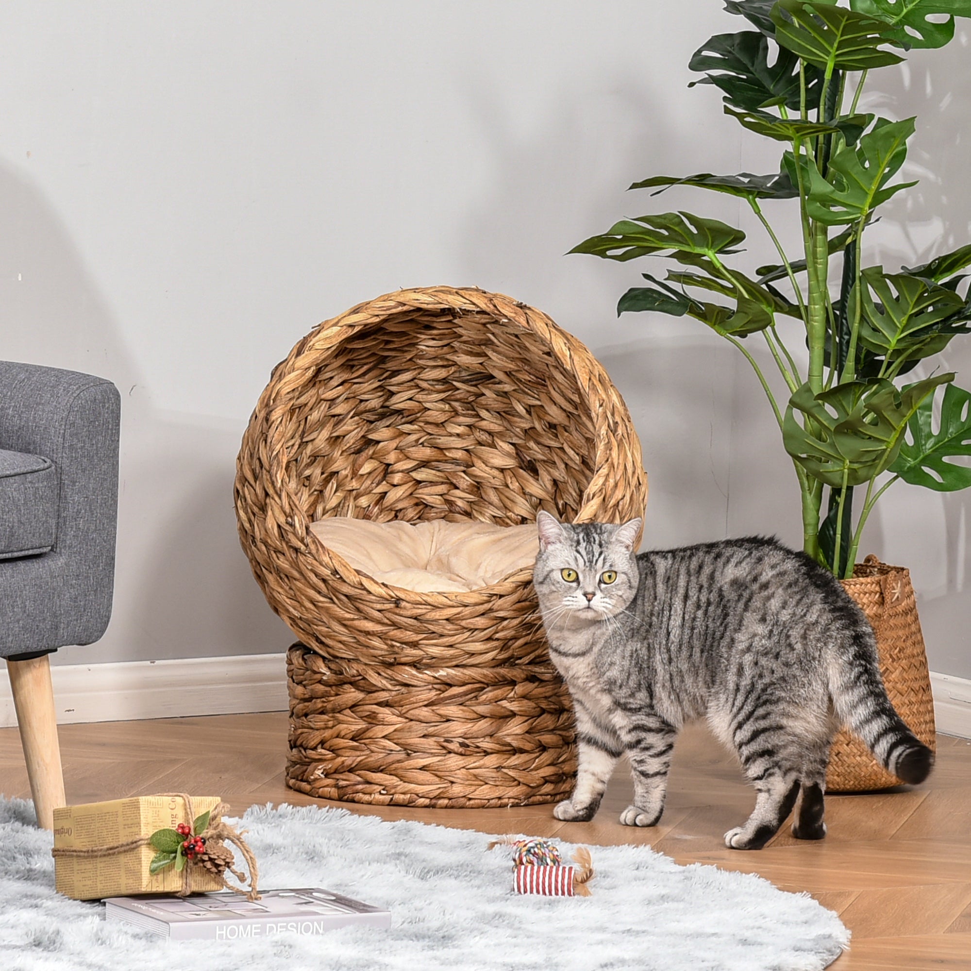 PawHut Woven Banana Leaf Elevated Cat Bed Wicker Kitten Basket Pet Den. House Cosy Cave with Soft Cushion Dome 42x33x52cm Brown