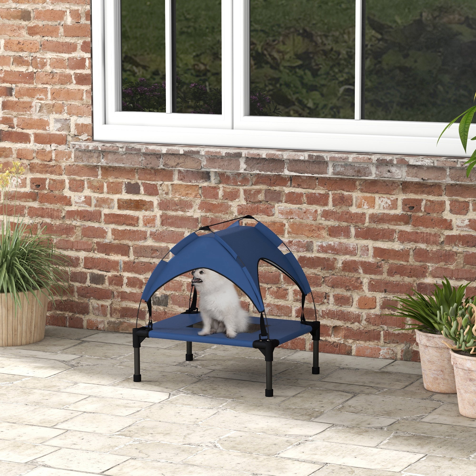 PawHut Cooling Raised Dog Bed, Elevated Pet Bed with Breathable Mesh, UV Protection Canopy, Foot Pads, for Indoor Outdoor, Mini, Small Dog, 61 x 46 x 63cm - Dark Blue