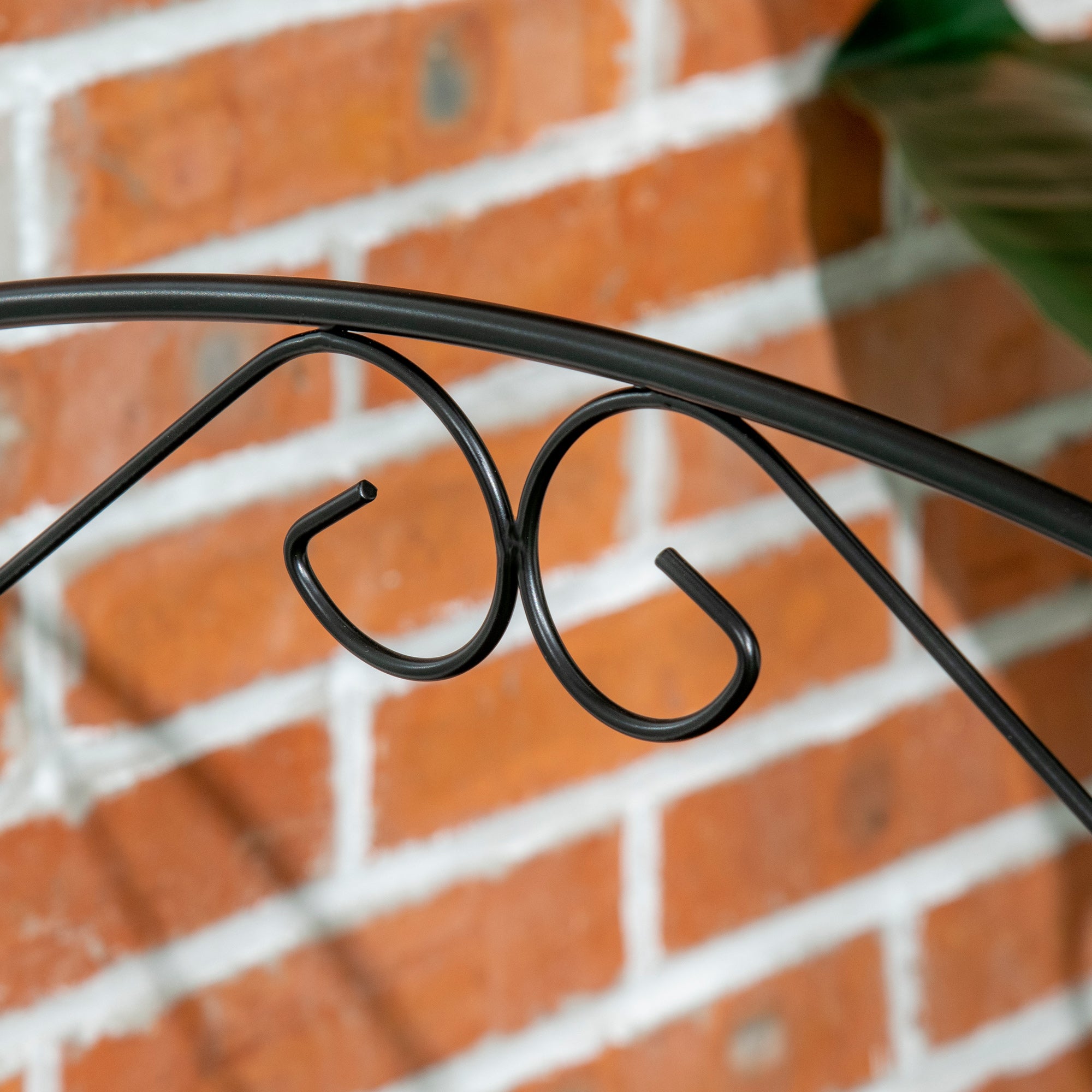 Outsunny Garden Fence, 4 Pack Metal Fence Panels, 11.5' Animal Barrier & Decorative Border Flower Edging for Yard, Landscape, Patio, Outdoor Décor, 43" H, Curved Scrollworks