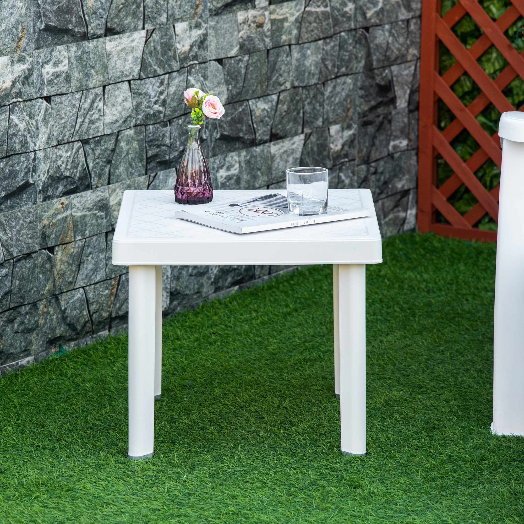 Outsunny Garden Side Table. Plastic Outdoor Square Coffee End Table for Drink, Snack, White