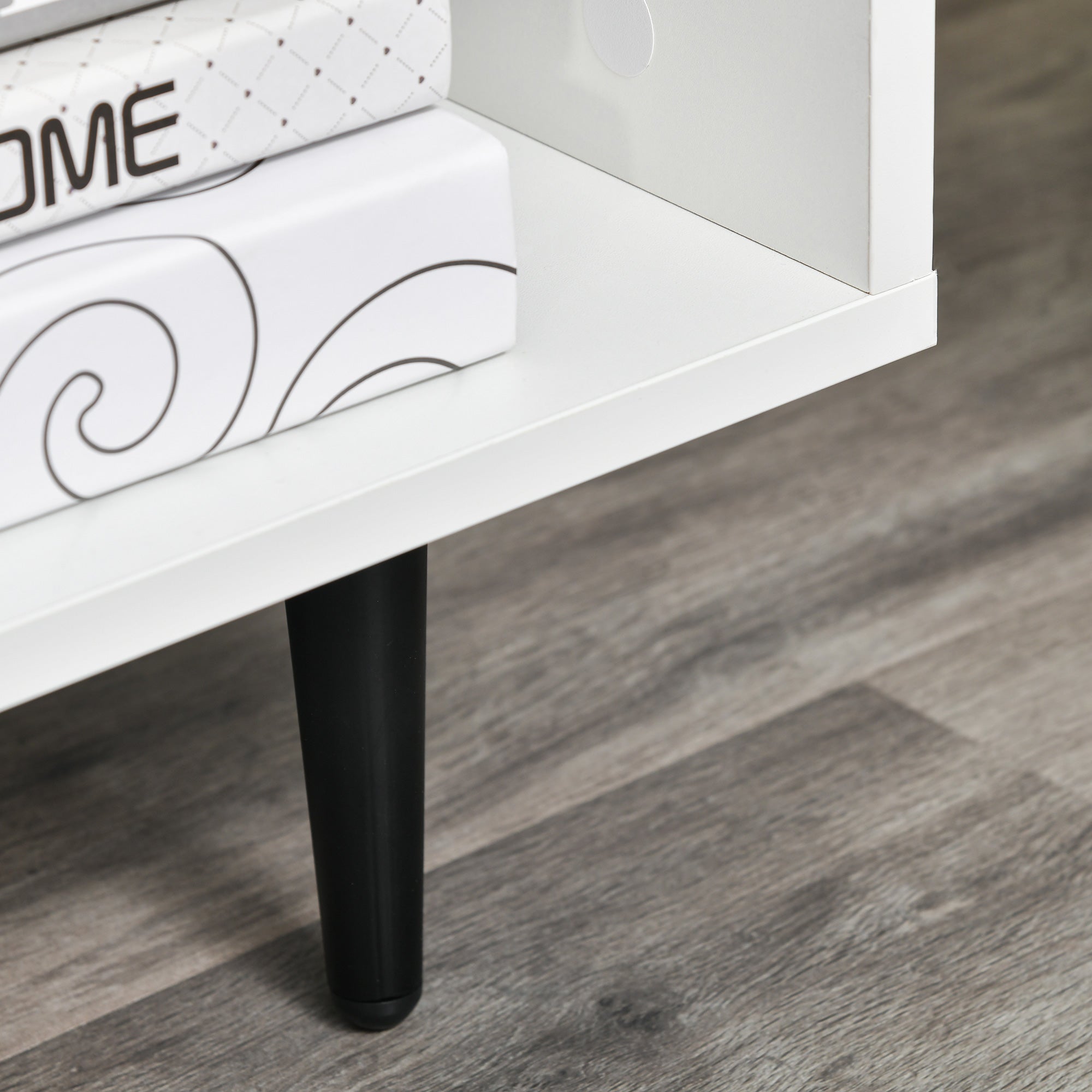 HOMCOM Modern TV Stand Cabinet for TVs up to 60 Inches with Storage Shelf, Cable Hole, Home Entertainment Unit Center, for Living Room Bedroom, White