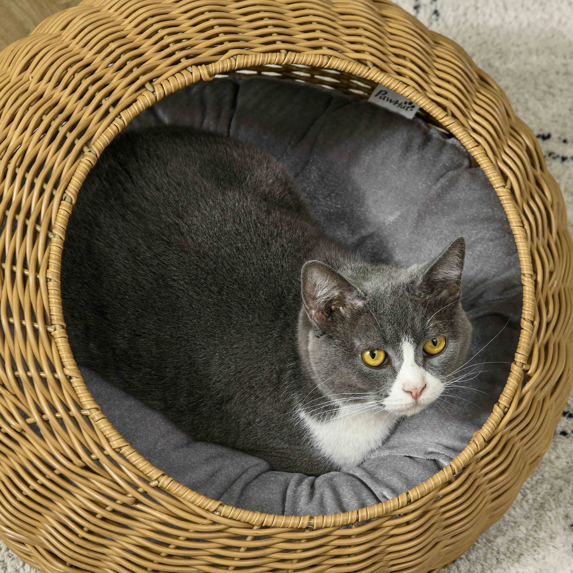 PawHut Wicker Cat House, Rattan Cat Bed Kitten Basket with Washable Cushion for Indoor Cats and Puppies, Light Brown