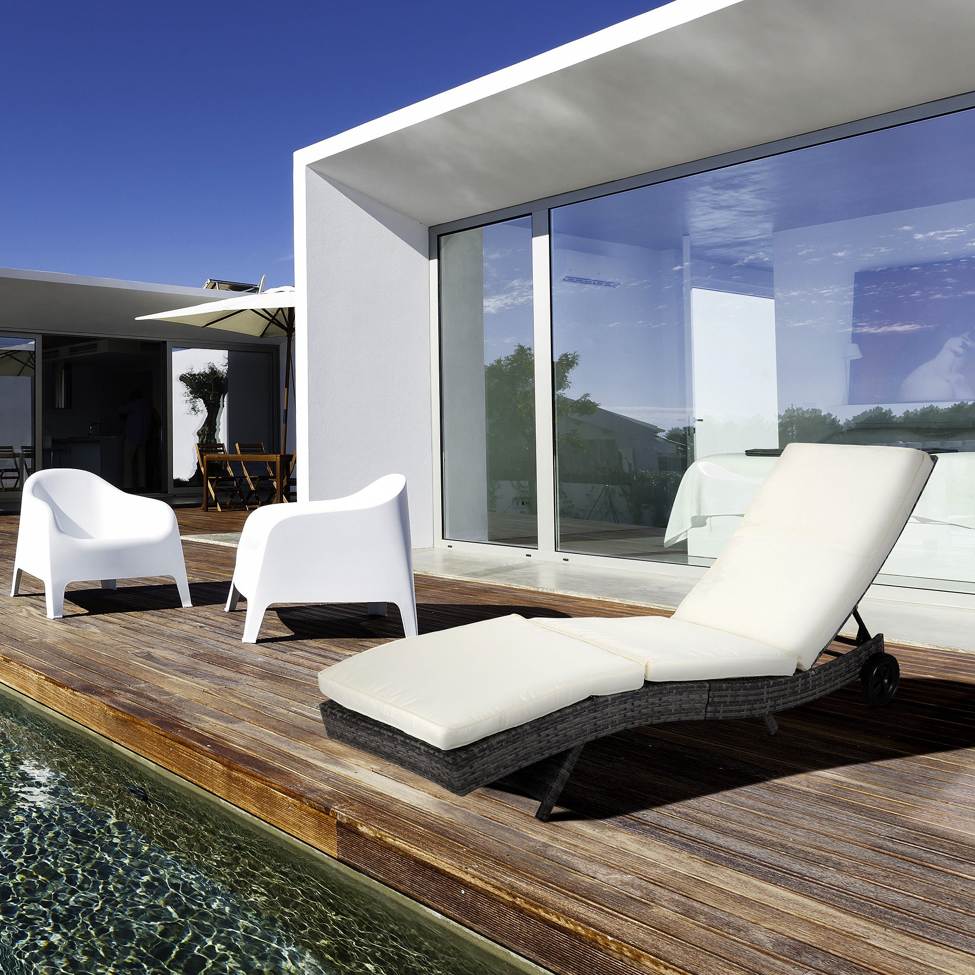 Outsunny Wicker Chaise Lounge, Outdoor Lounge Chair, 5-Level Adjustable Backrest S-Shape Rattan Lounger with Cushion & Wheels for Patio, Deck, Poolside, Cream White