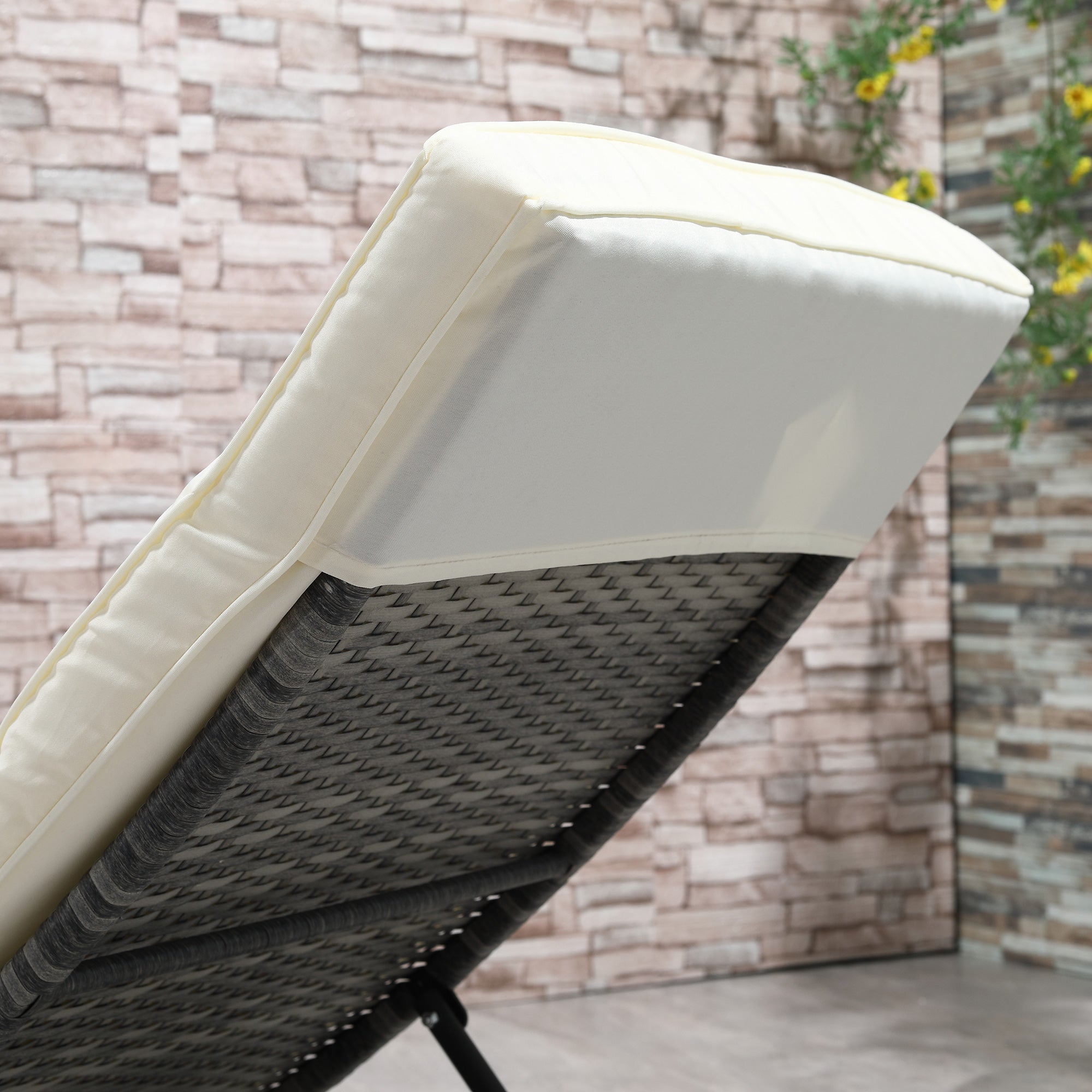 Outsunny Wicker Chaise Lounge, Outdoor Lounge Chair, 5-Level Adjustable Backrest S-Shape Rattan Lounger with Cushion & Wheels for Patio, Deck, Poolside, Cream White